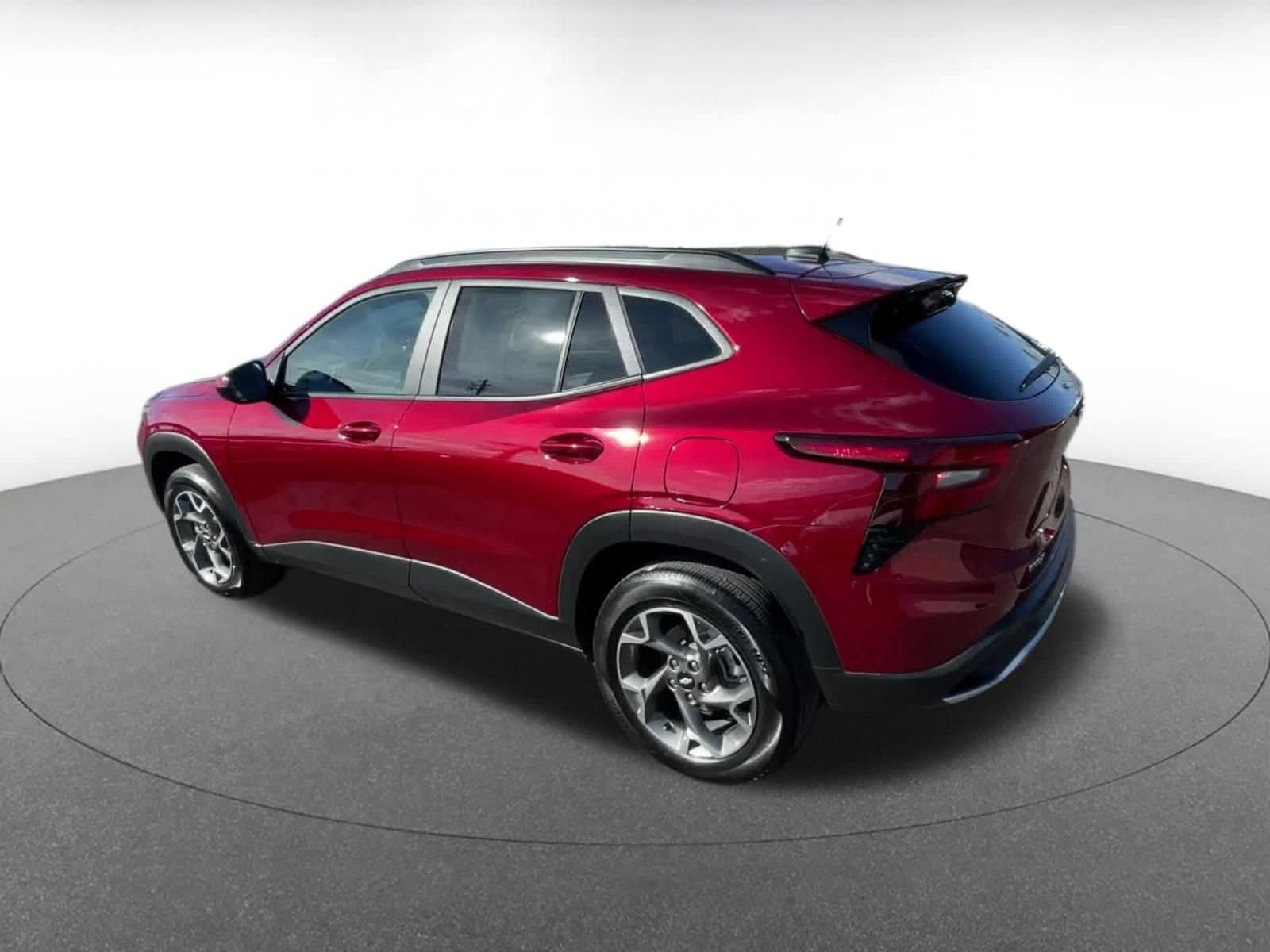 Thumbnail: 2025 Chevrolet Trax - 10