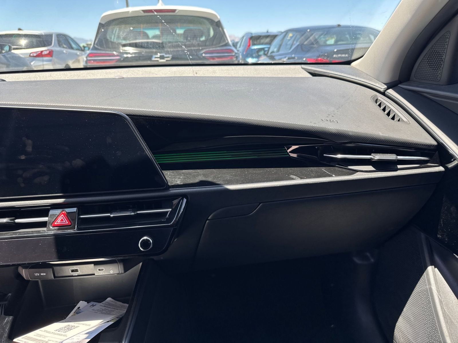 Thumbnail: 2023 Kia Niro - 9