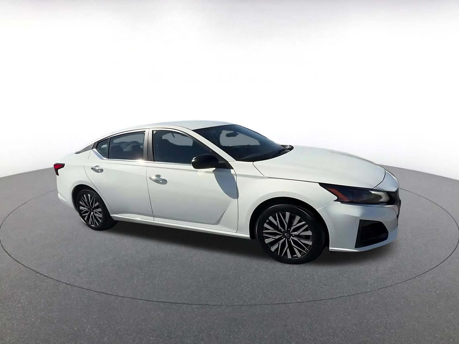 Thumbnail: 2025 Nissan Altima - 2