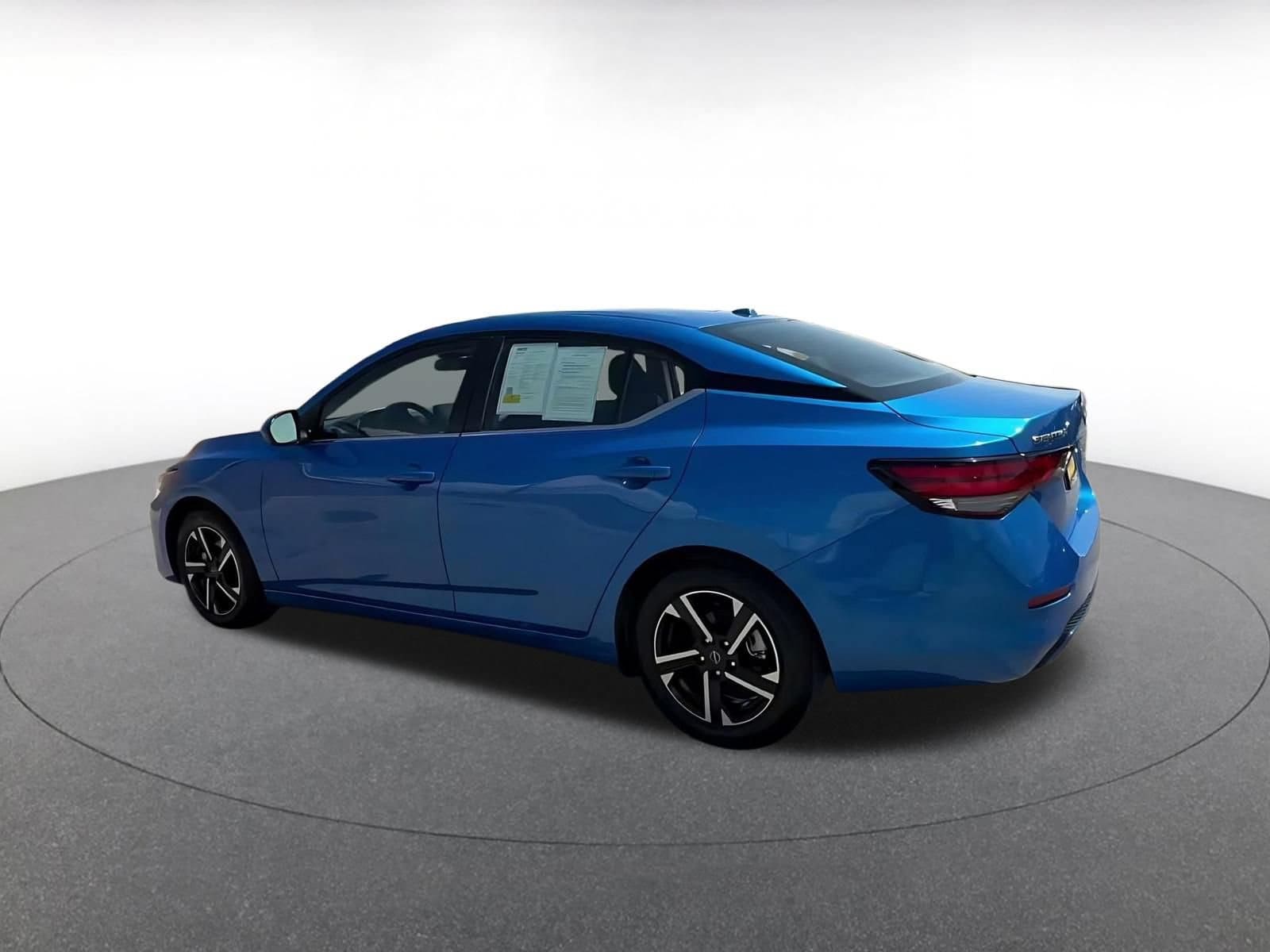 Thumbnail: 2025 Nissan Sentra - 9