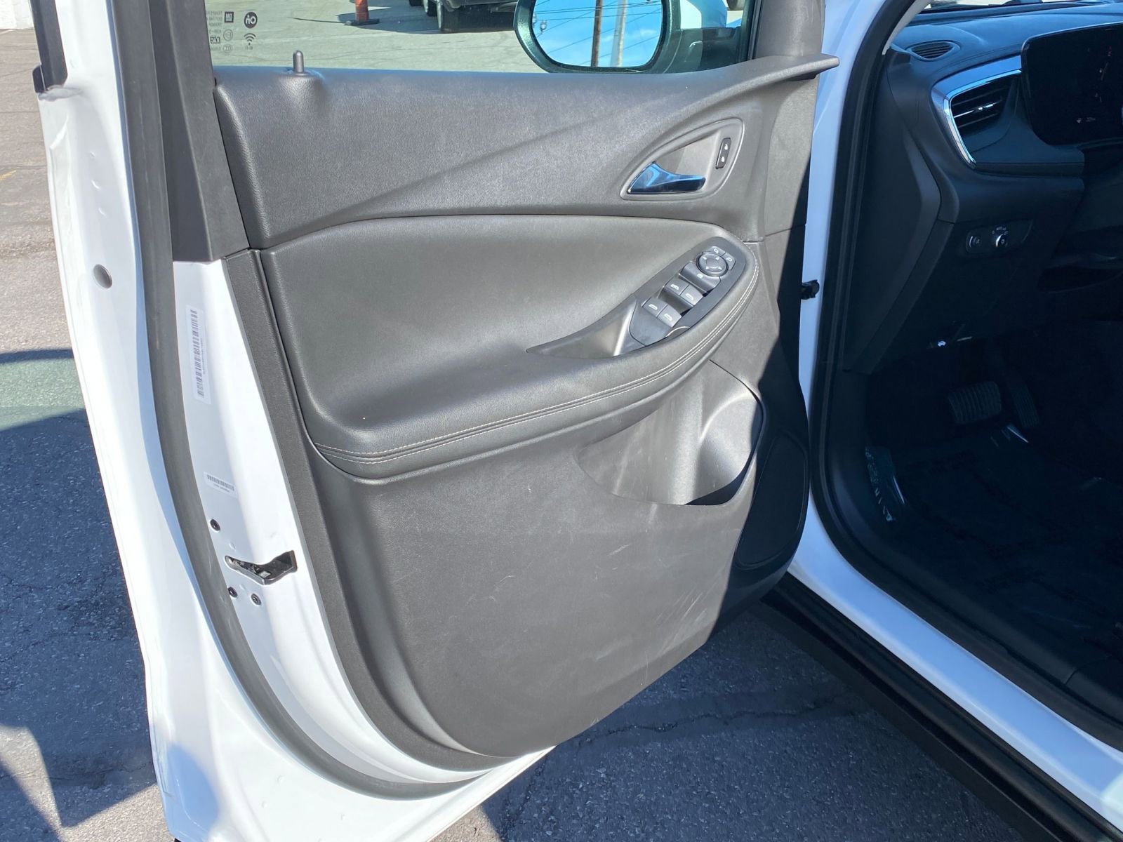 Thumbnail: 2025 Buick Encore GX - 18