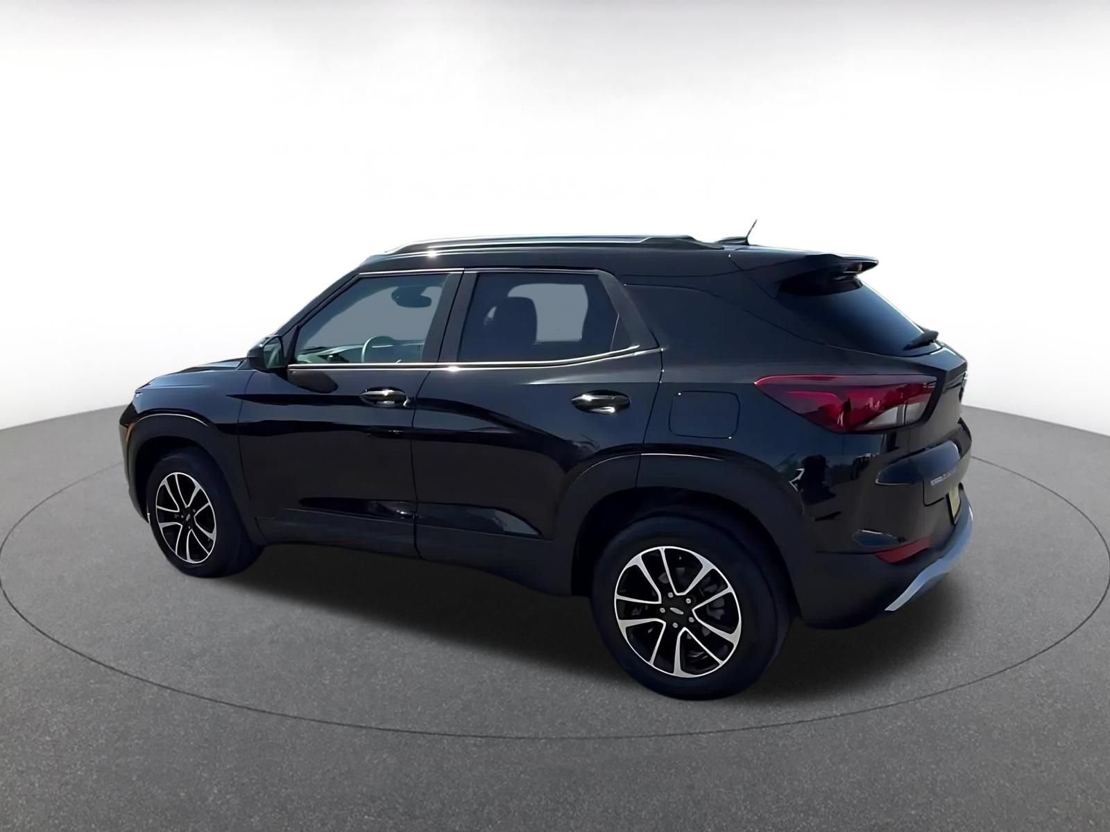 Thumbnail: 2025 Chevrolet TrailBlazer - 10