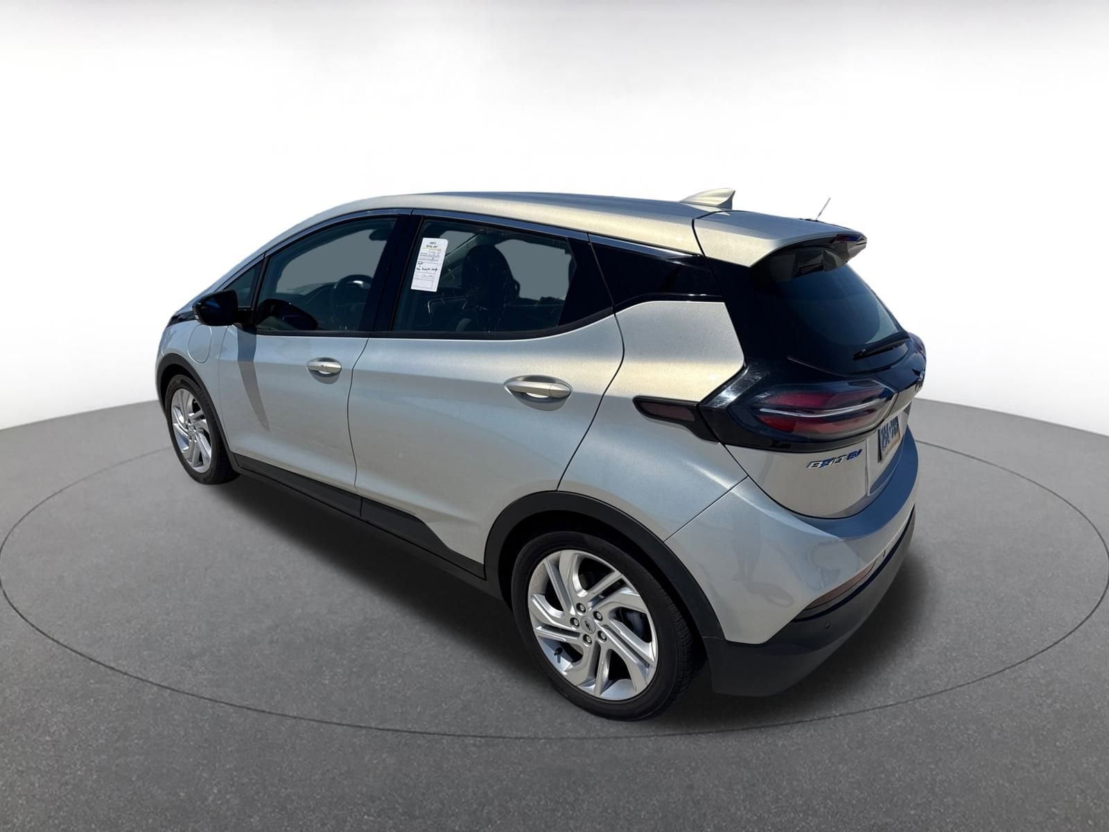 Thumbnail: 2023 Chevrolet Bolt EV - 4