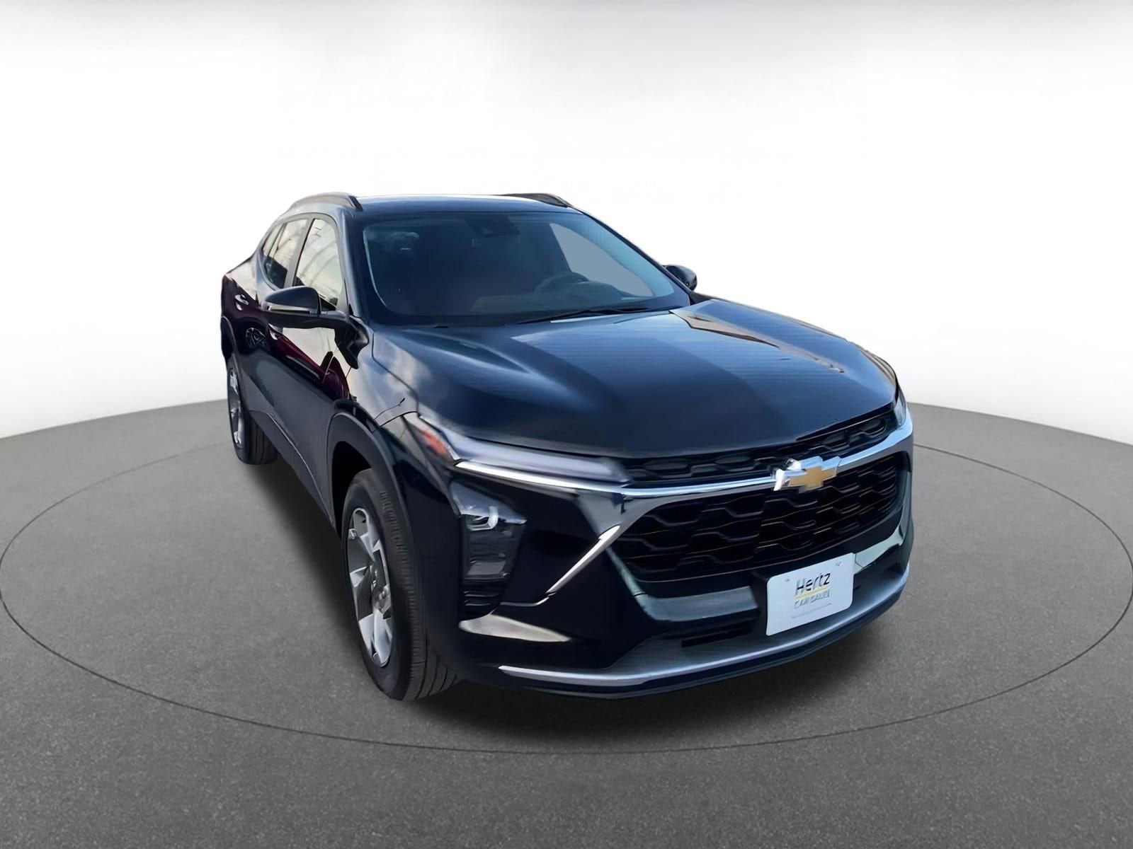 Thumbnail: 2025 Chevrolet Trax - 3