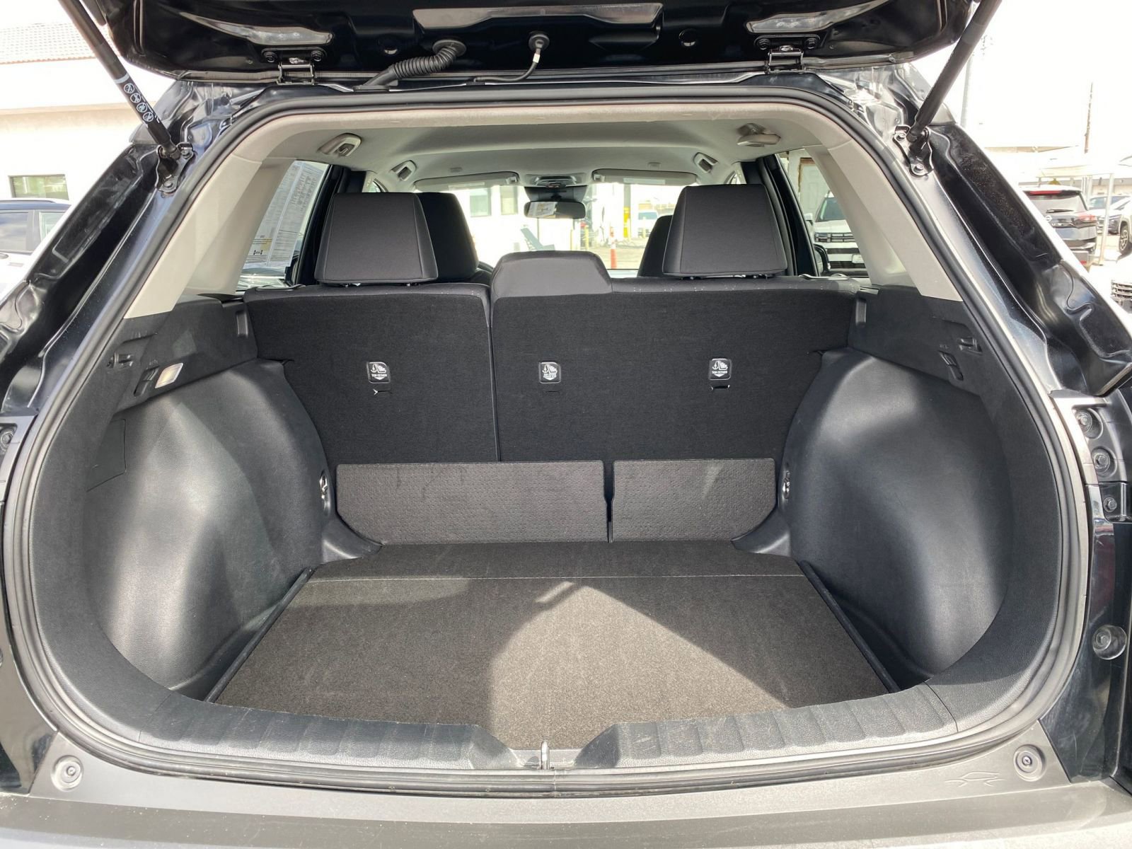 Thumbnail: 2025 Toyota Corolla Cross - 30