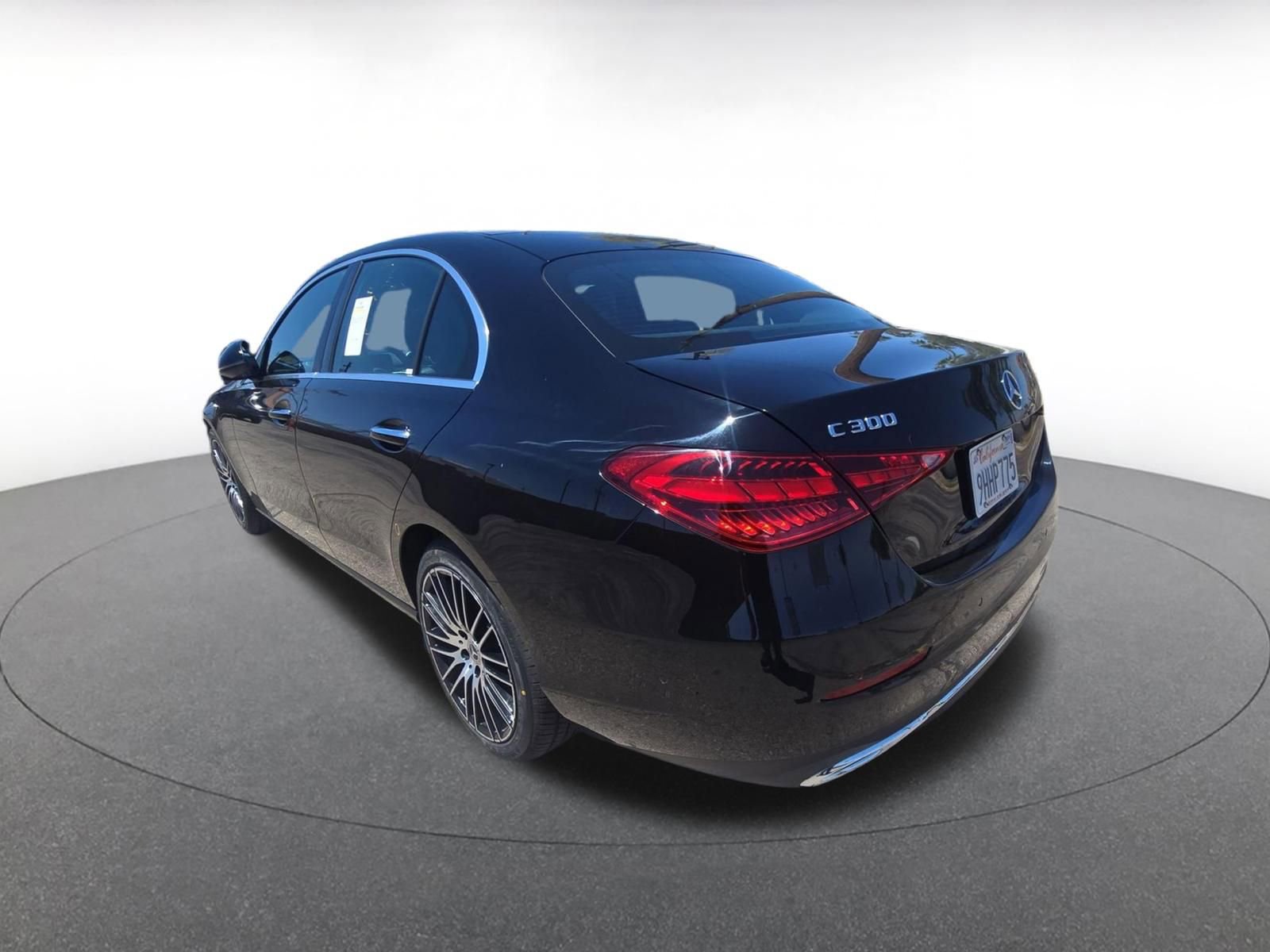 Thumbnail: 2024 Mercedes-Benz C-Class - 6