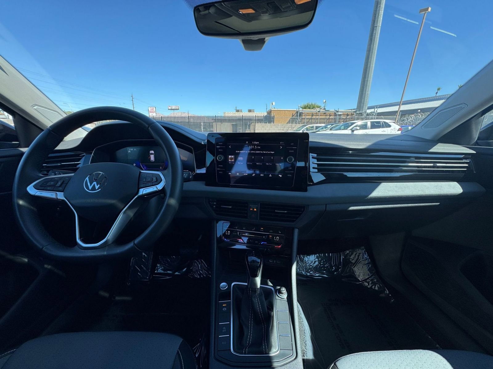 Thumbnail: 2025 Volkswagen Jetta - 31