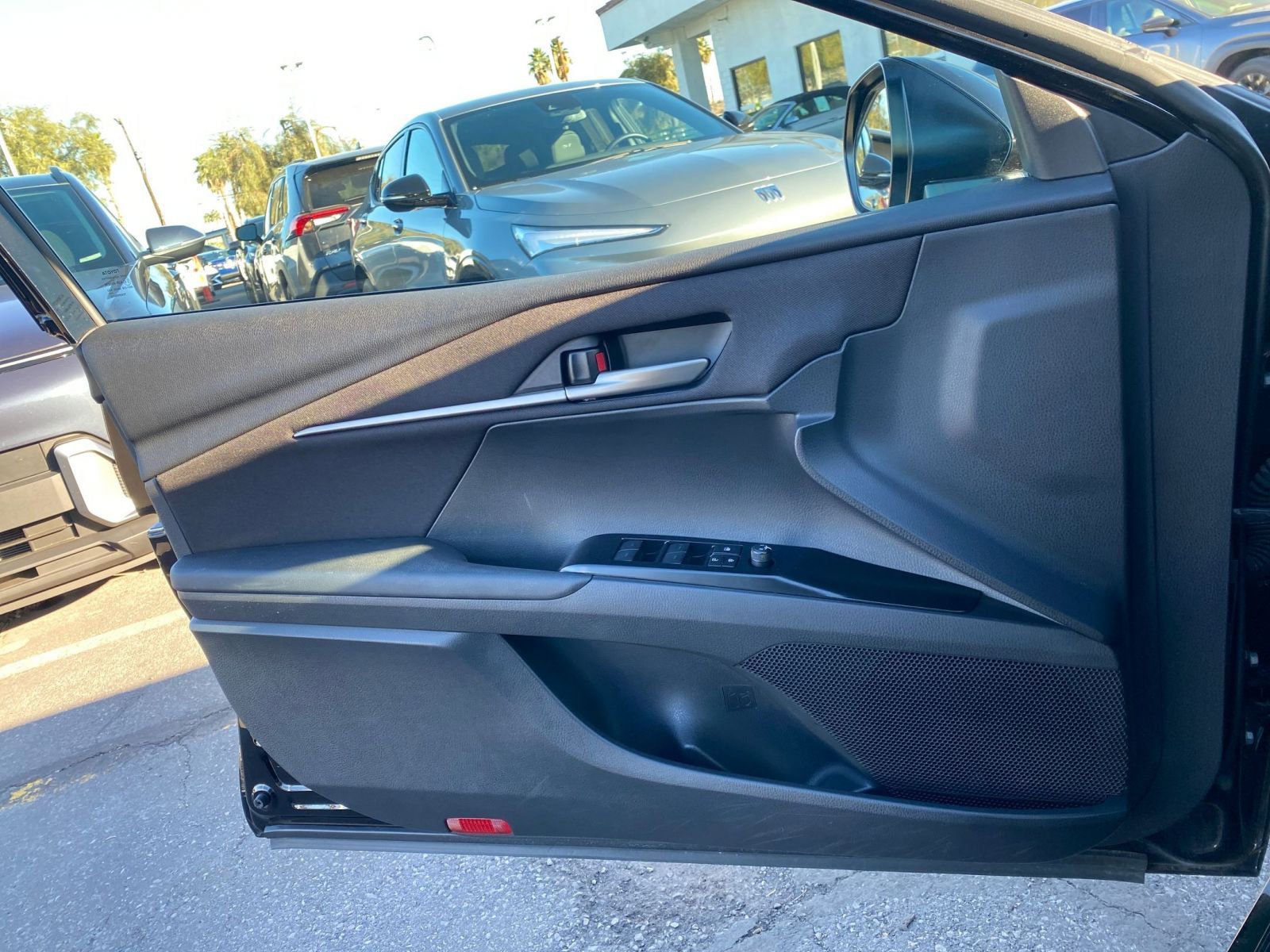 Thumbnail: 2025 Toyota Camry - 20