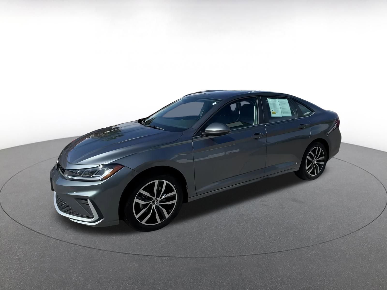 Thumbnail: 2025 Volkswagen Jetta - 9