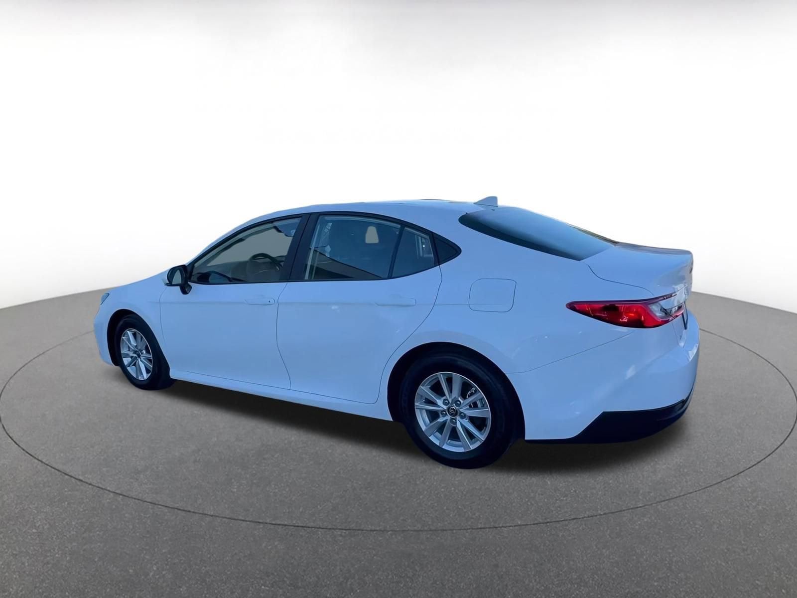 Thumbnail: 2025 Toyota Camry - 10