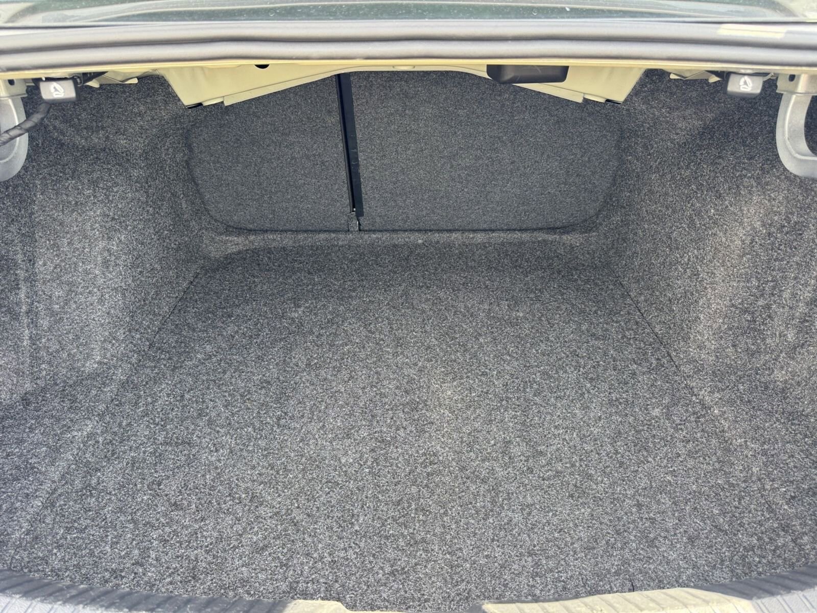 Thumbnail: 2025 Volkswagen Jetta - 29