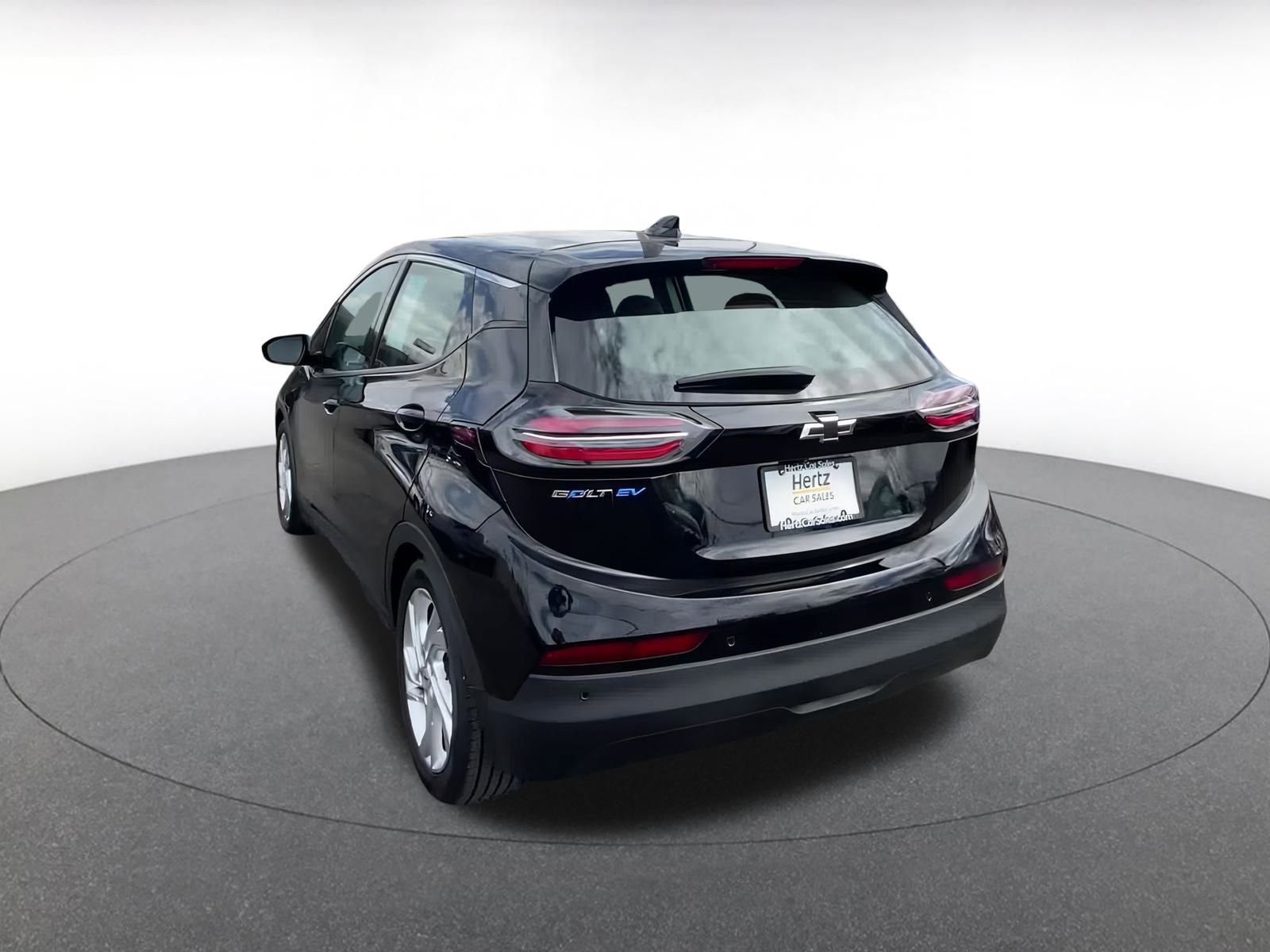 Thumbnail: 2023 Chevrolet Bolt EV - 11