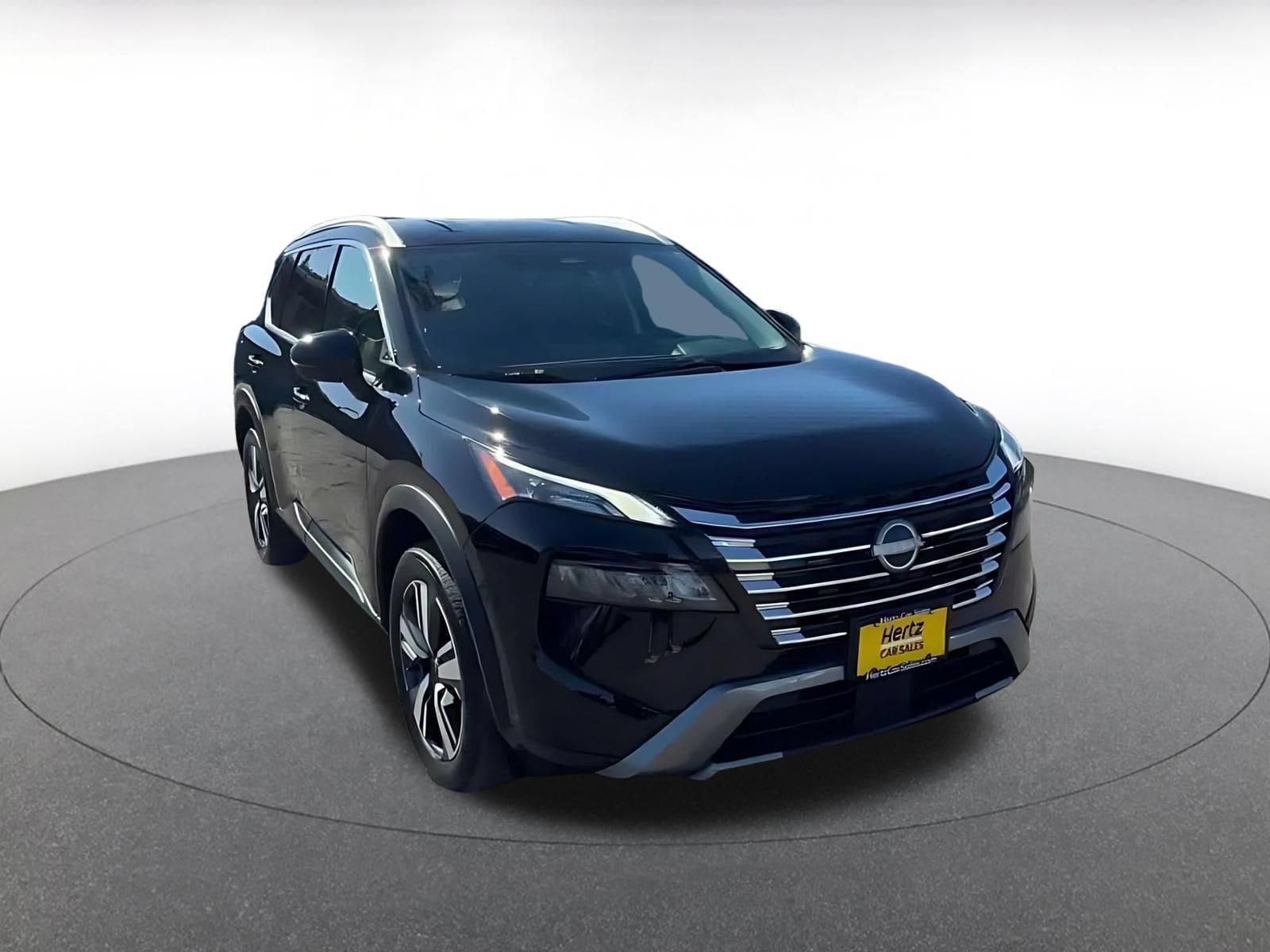 Thumbnail: 2026 Nissan Rogue - 3