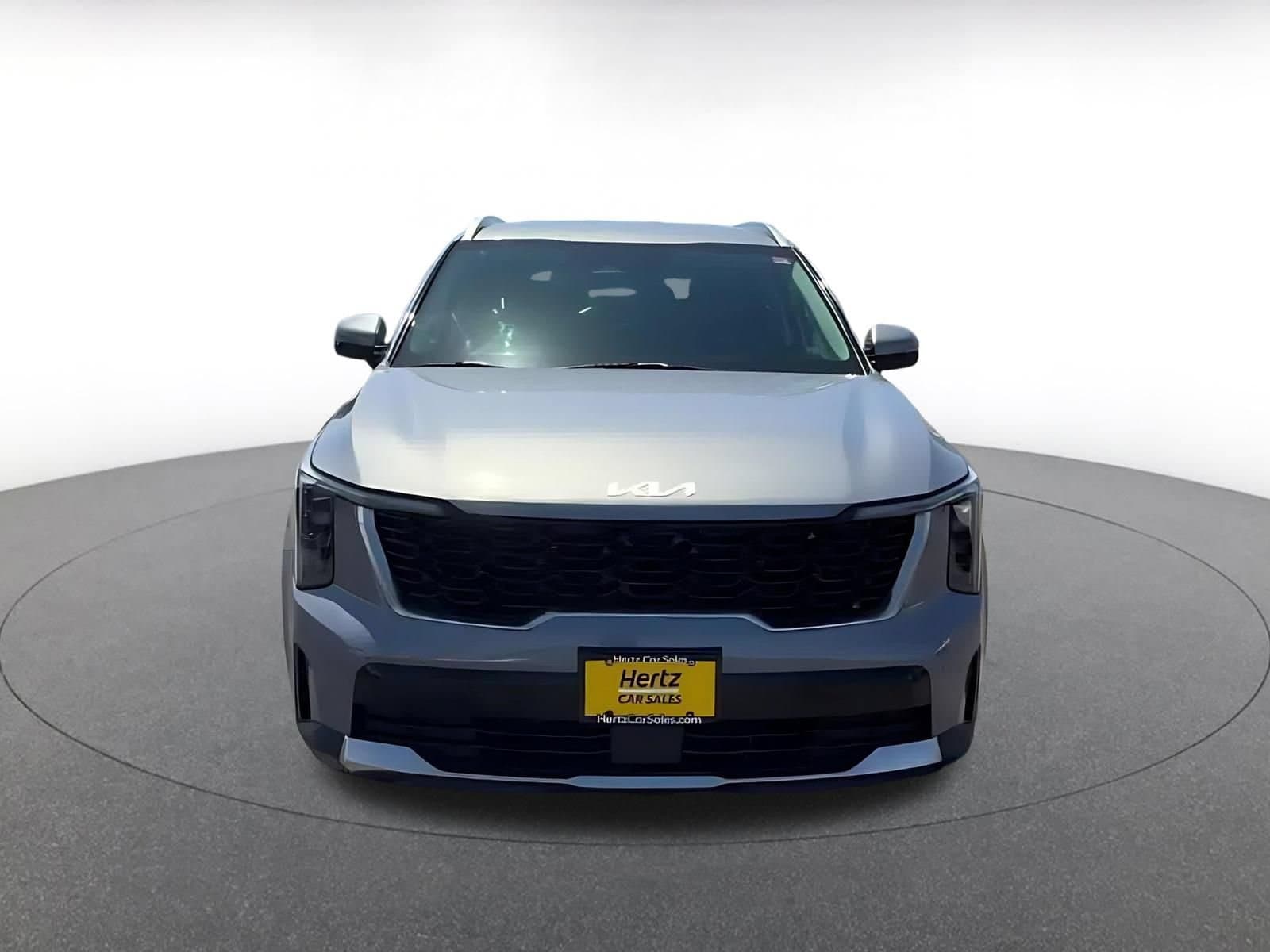 Thumbnail: 2024 Kia Sorento - 4