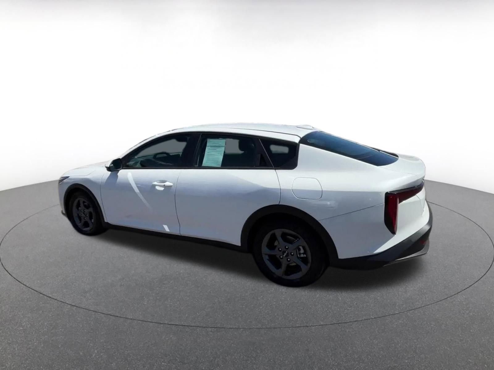 Thumbnail: 2025 Kia K4 - 10