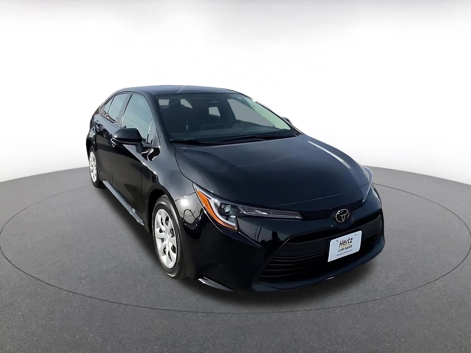 Thumbnail: 2025 Toyota Corolla - 3