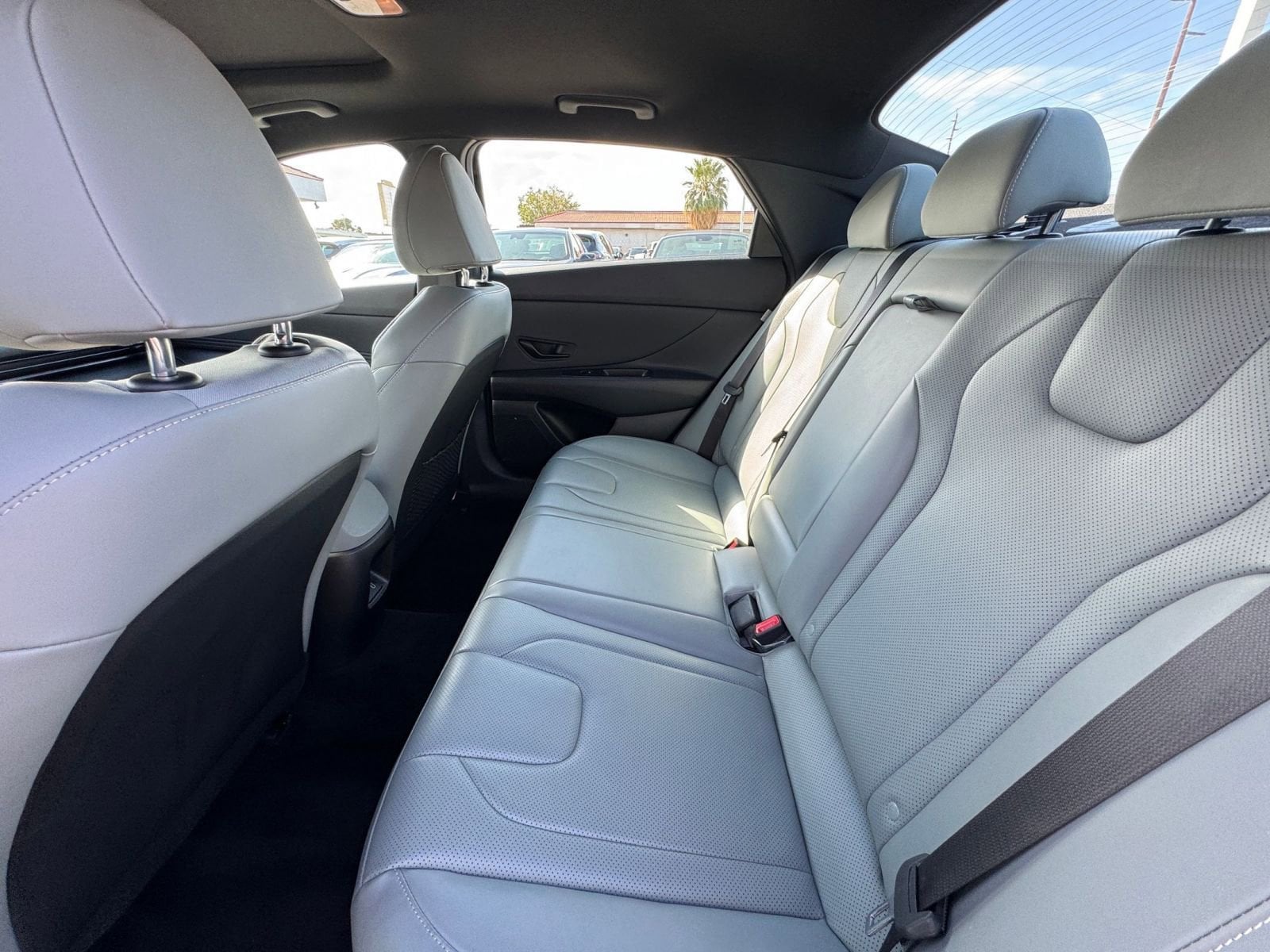 Thumbnail: 2025 Hyundai Elantra - 23