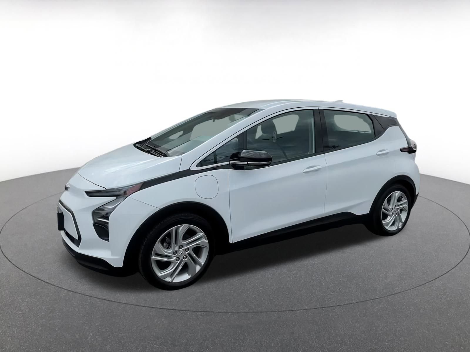 Thumbnail: 2023 Chevrolet Bolt EV - 8