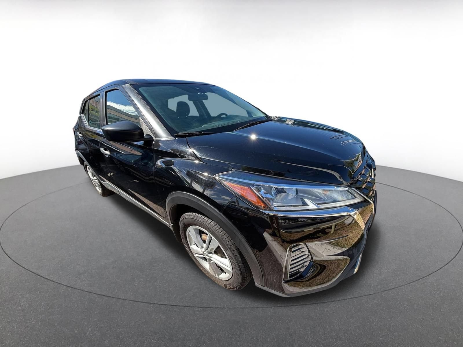 Thumbnail: 2021 Nissan Kicks - 2