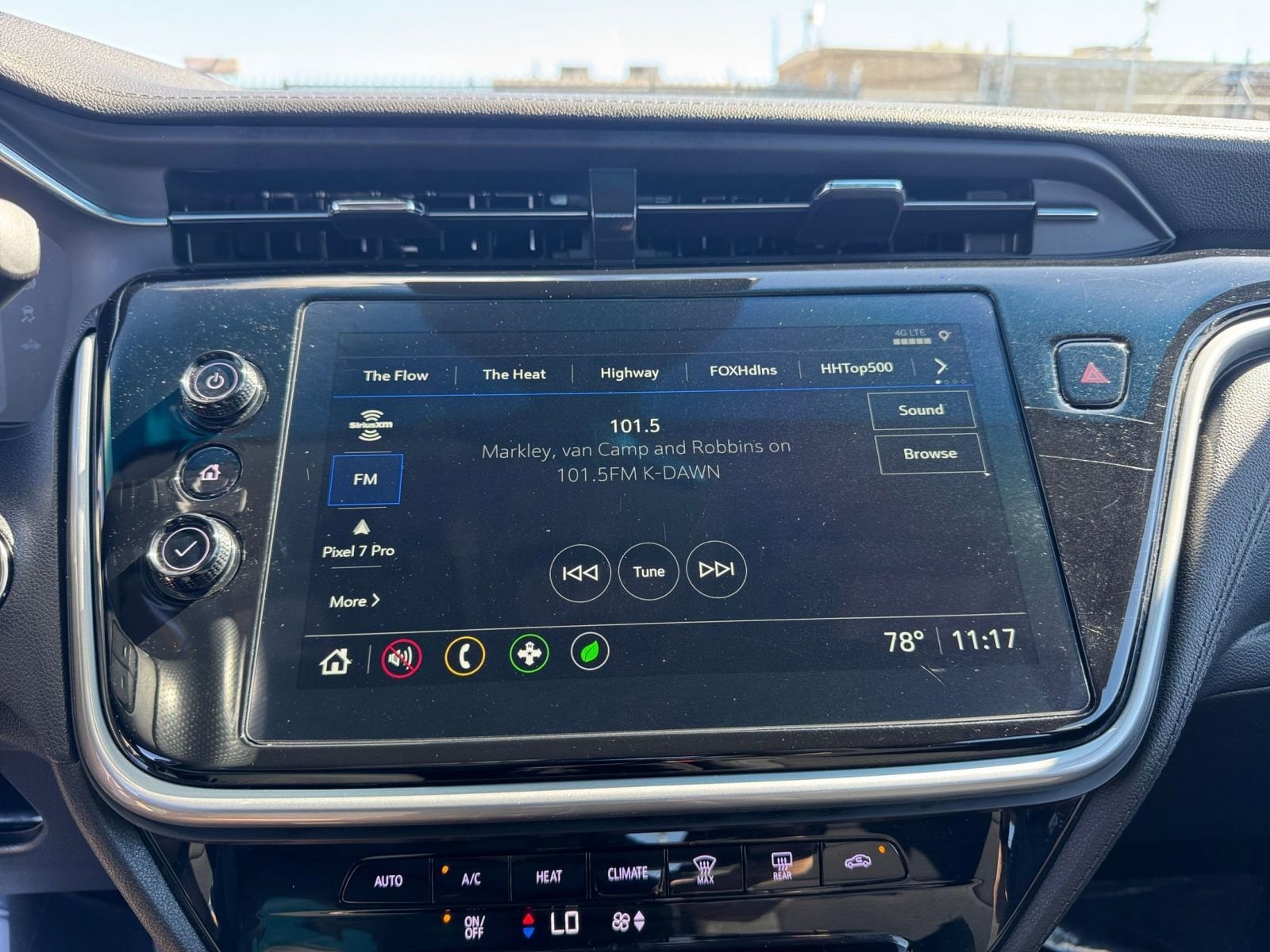 Thumbnail: 2023 Chevrolet Bolt EV - 25