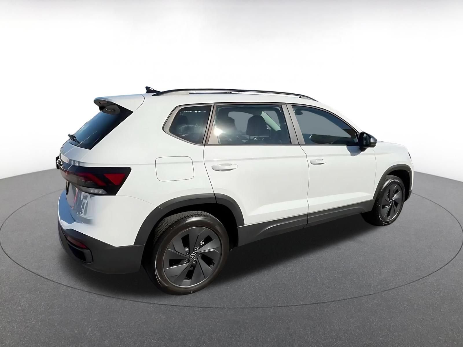 Thumbnail: 2026 Volkswagen Taos - 12