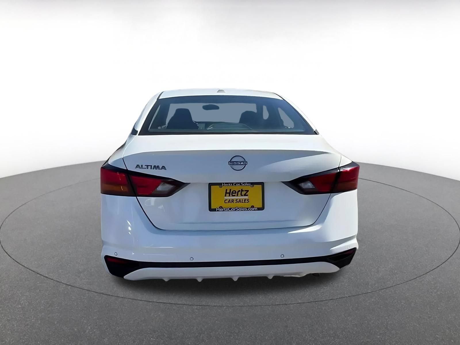Thumbnail: 2025 Nissan Altima - 12