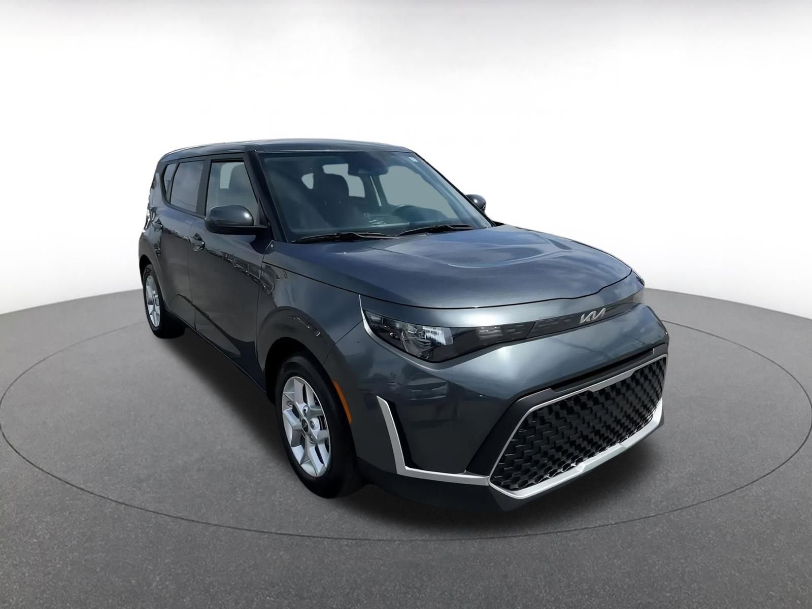 Thumbnail: 2023 Kia Soul - 3