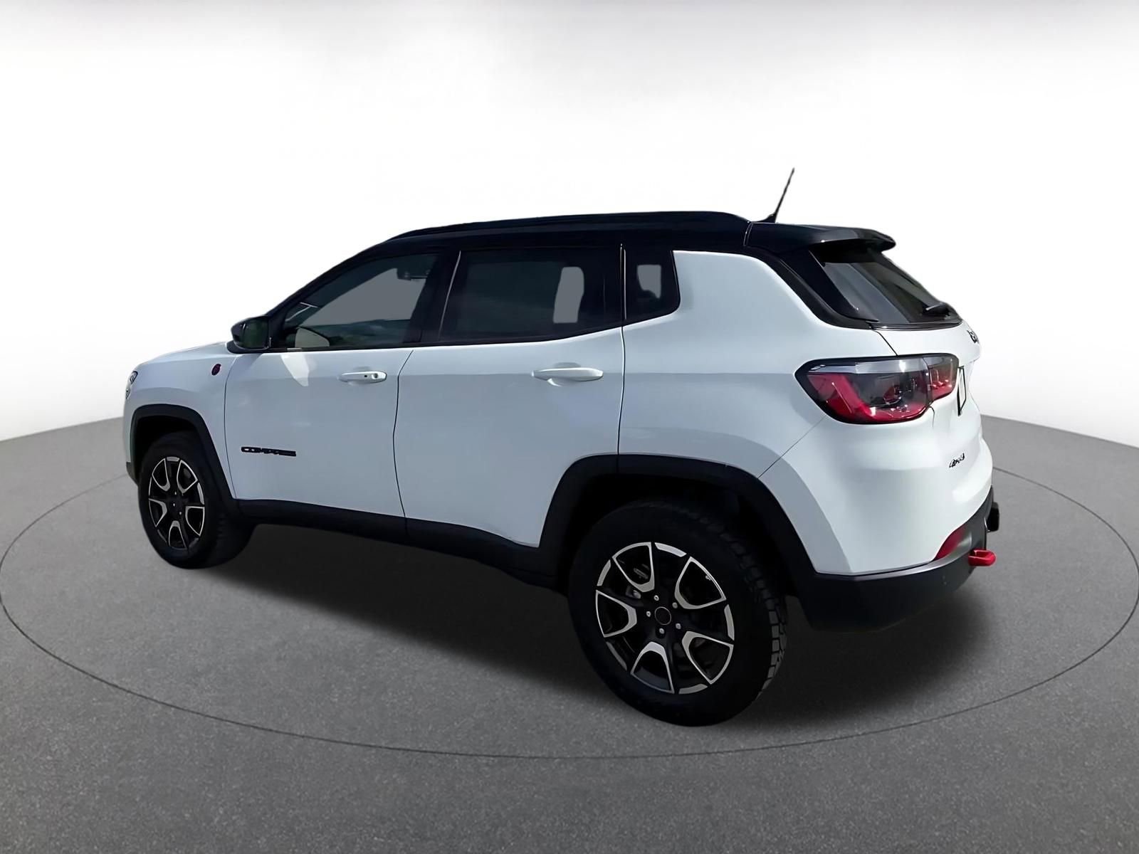 Thumbnail: 2025 Jeep Compass - 10