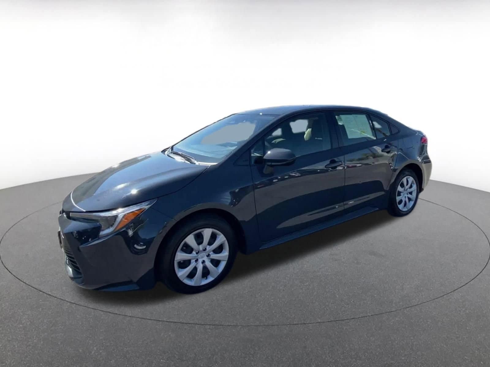 Thumbnail: 2025 Toyota Corolla - 8