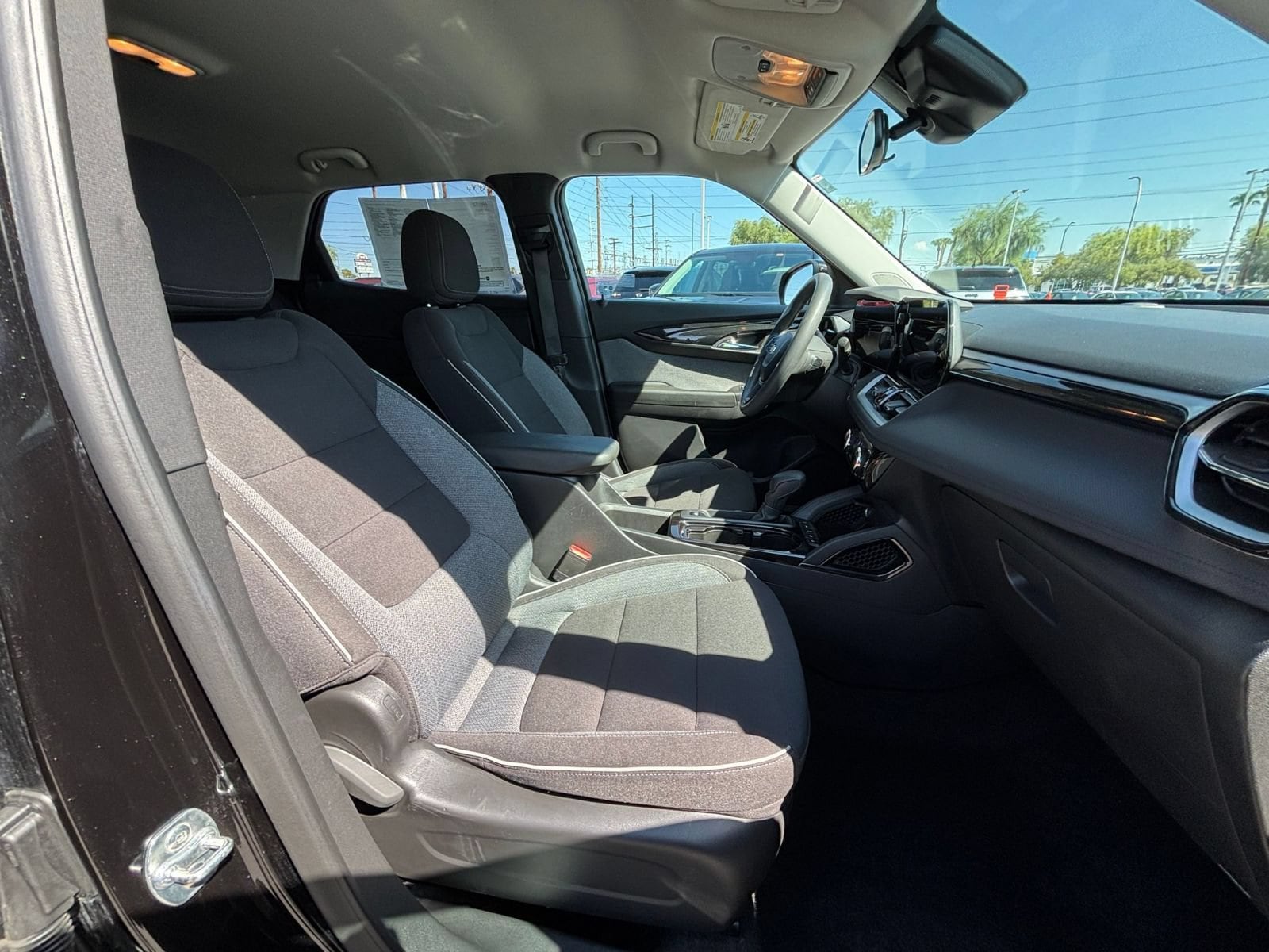 Thumbnail: 2025 Chevrolet TrailBlazer - 35
