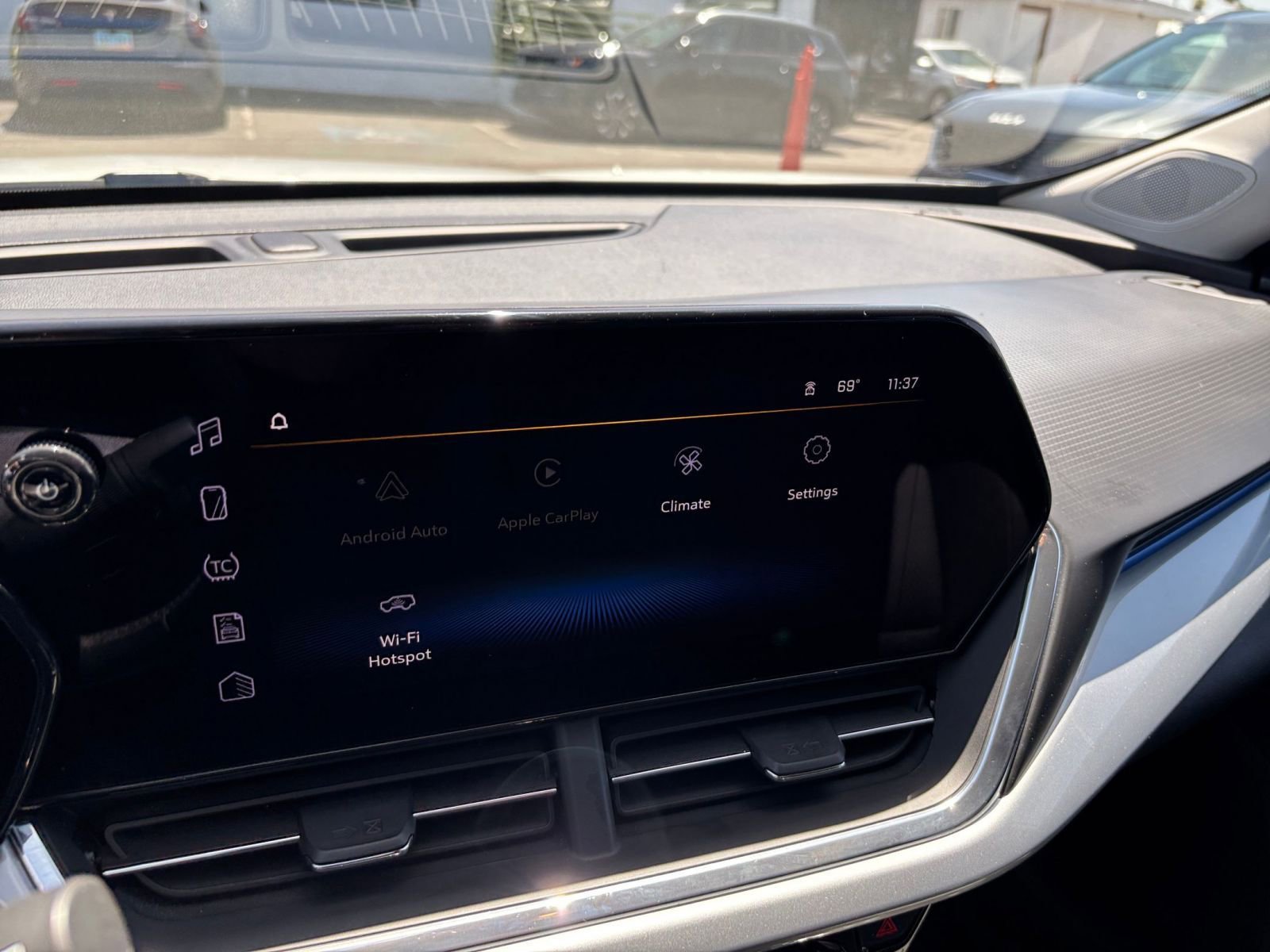 Thumbnail: 2025 Chevrolet Trax - 20