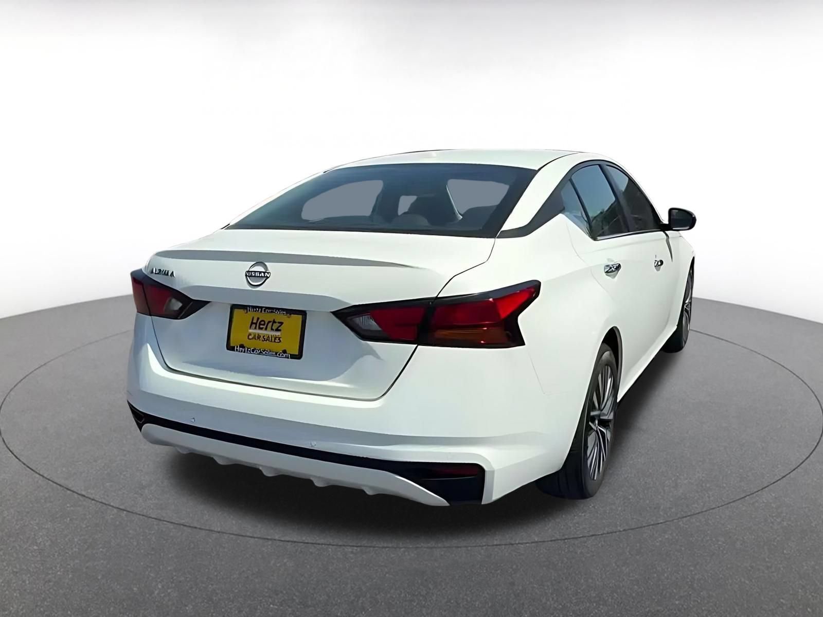 Thumbnail: 2025 Nissan Altima - 12