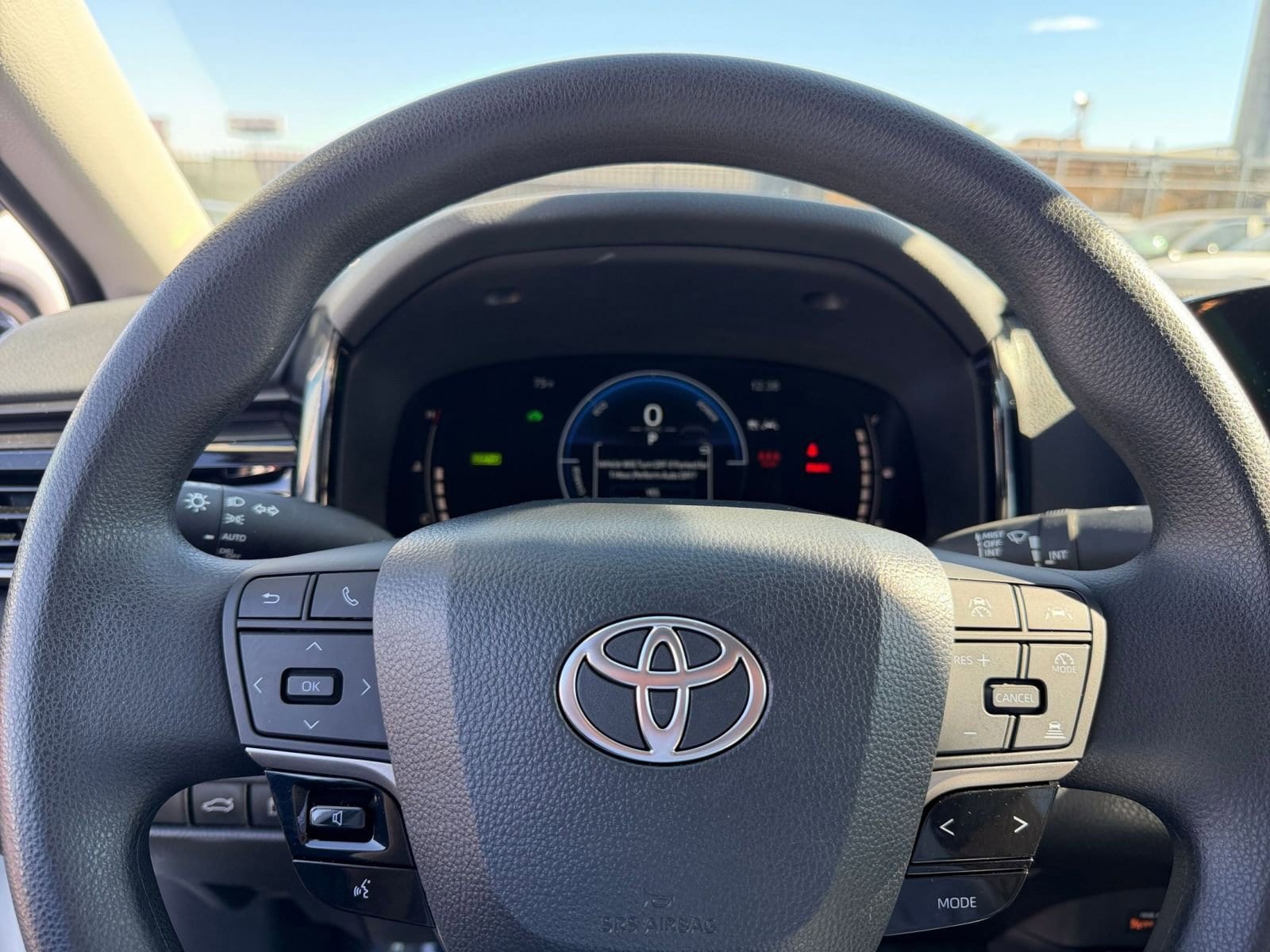 Thumbnail: 2025 Toyota Camry - 25