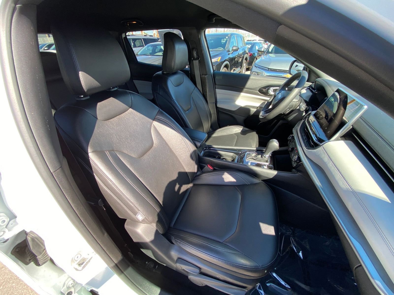 Thumbnail: 2025 Jeep Compass - 28