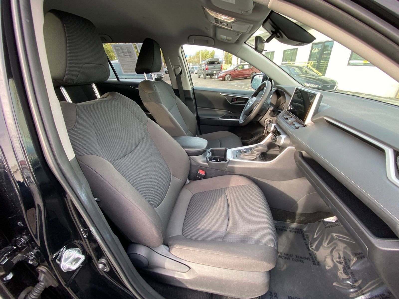 Thumbnail: 2025 Toyota RAV4 - 27