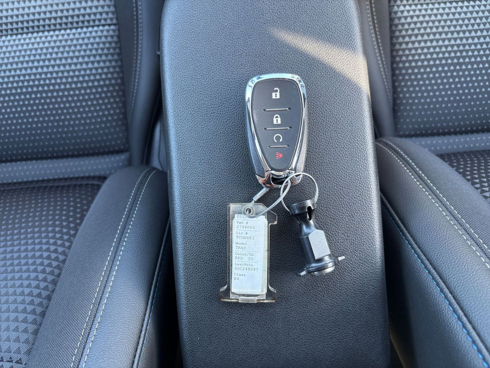 Thumbnail: 2025 Chevrolet Trax - 21