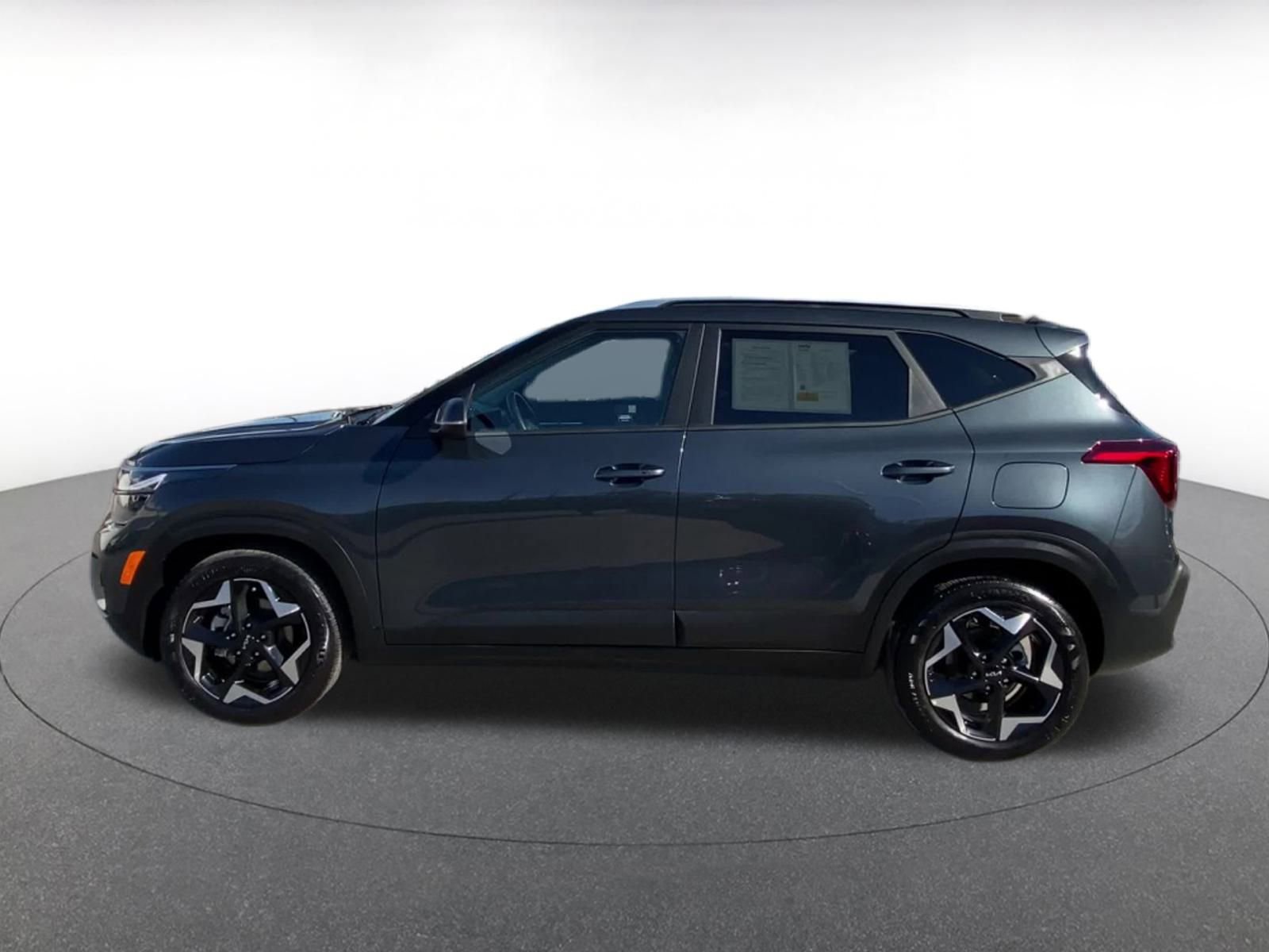 Thumbnail: 2025 Kia Seltos - 9