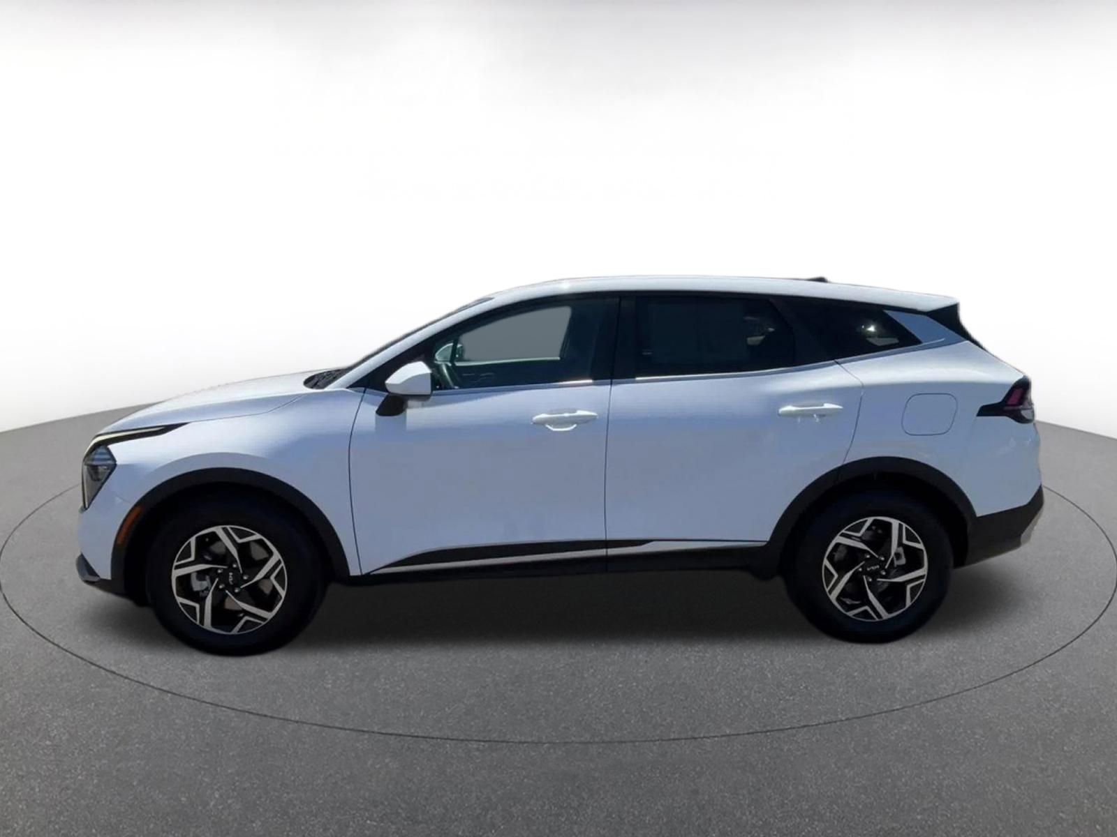 Thumbnail: 2025 Kia Sportage - 9