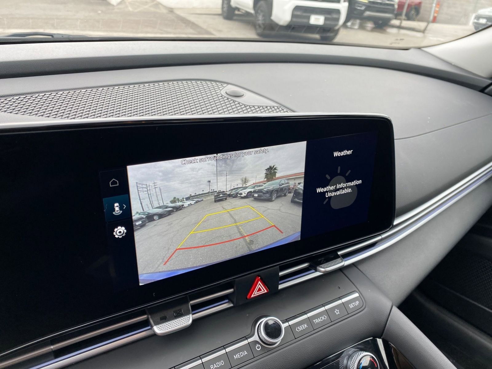 Thumbnail: 2025 Hyundai Elantra - 17