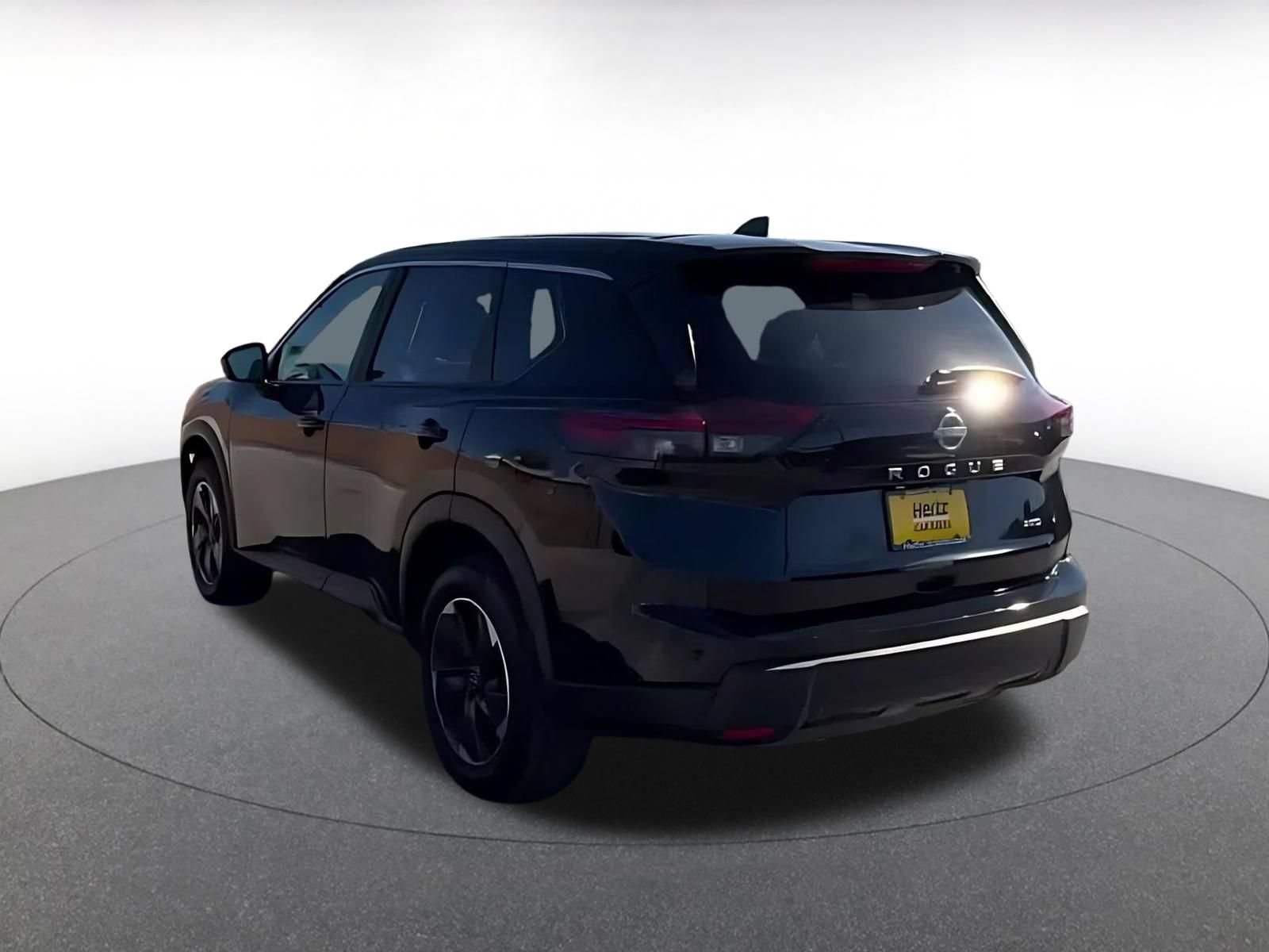 Thumbnail: 2025 Nissan Rogue - 10