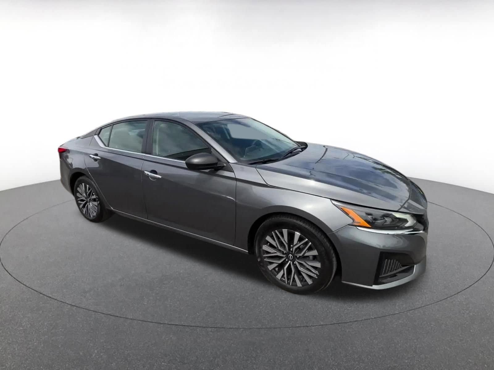 Thumbnail: 2025 Nissan Altima - 2