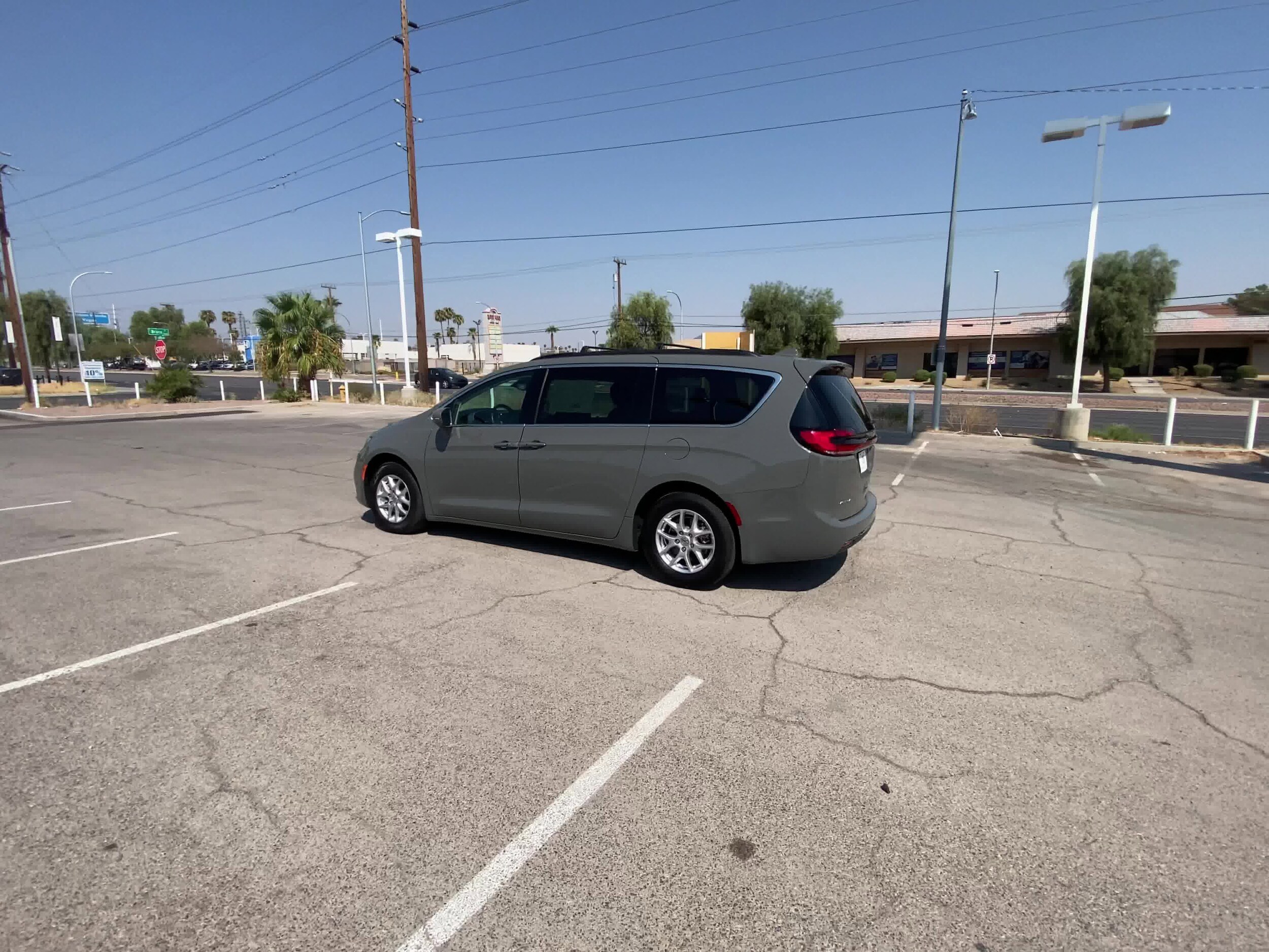 2022 Chrysler Pacifica Touring L 13