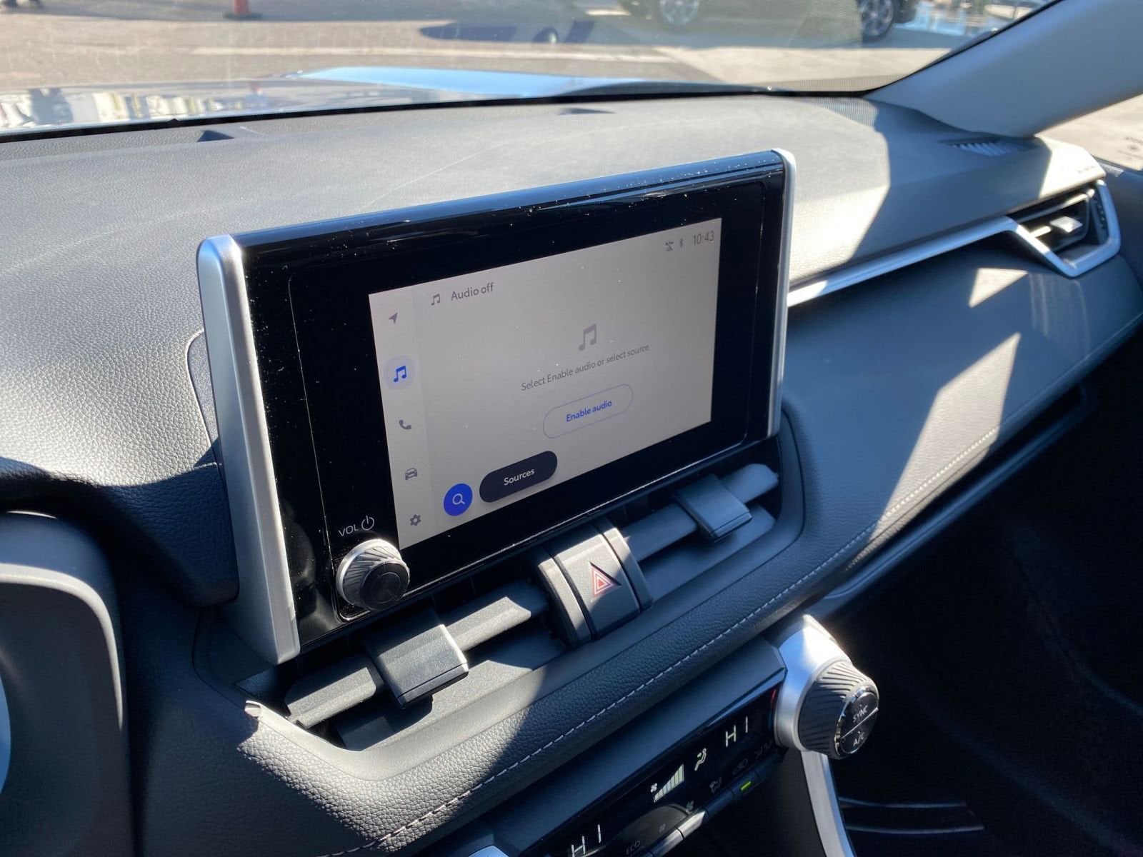 Thumbnail: 2025 Toyota RAV4 - 18