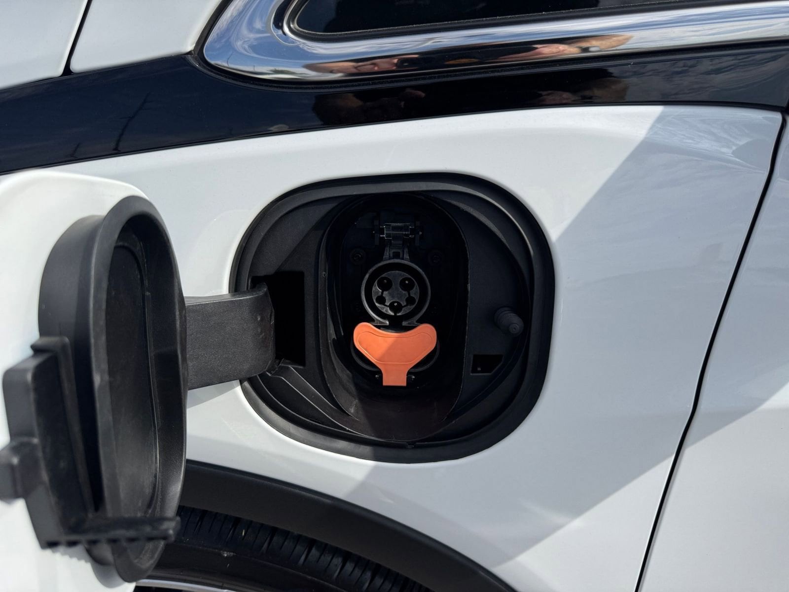 Thumbnail: 2023 Chevrolet Bolt EV - 23