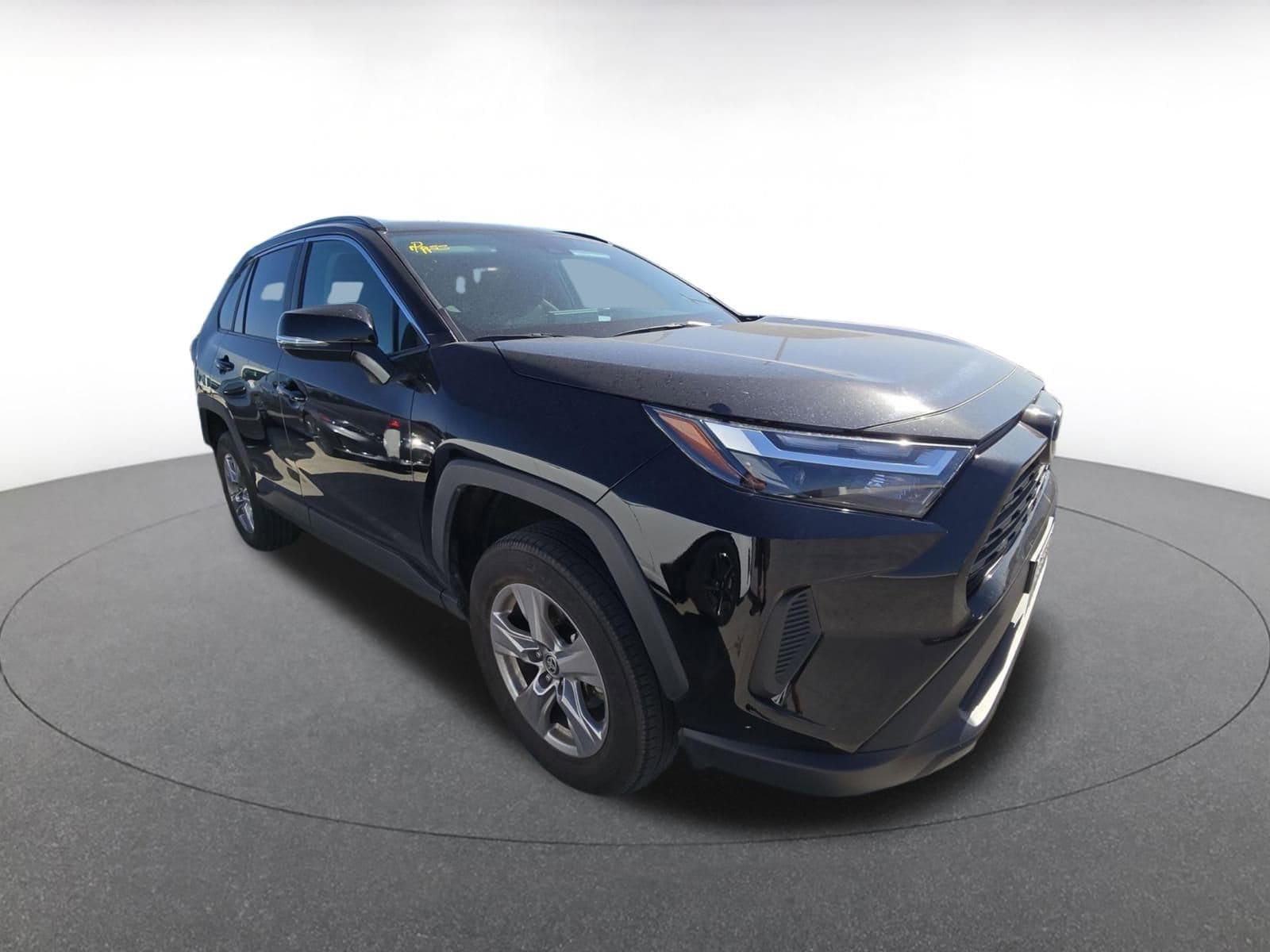 Thumbnail: 2025 Toyota RAV4 - 2