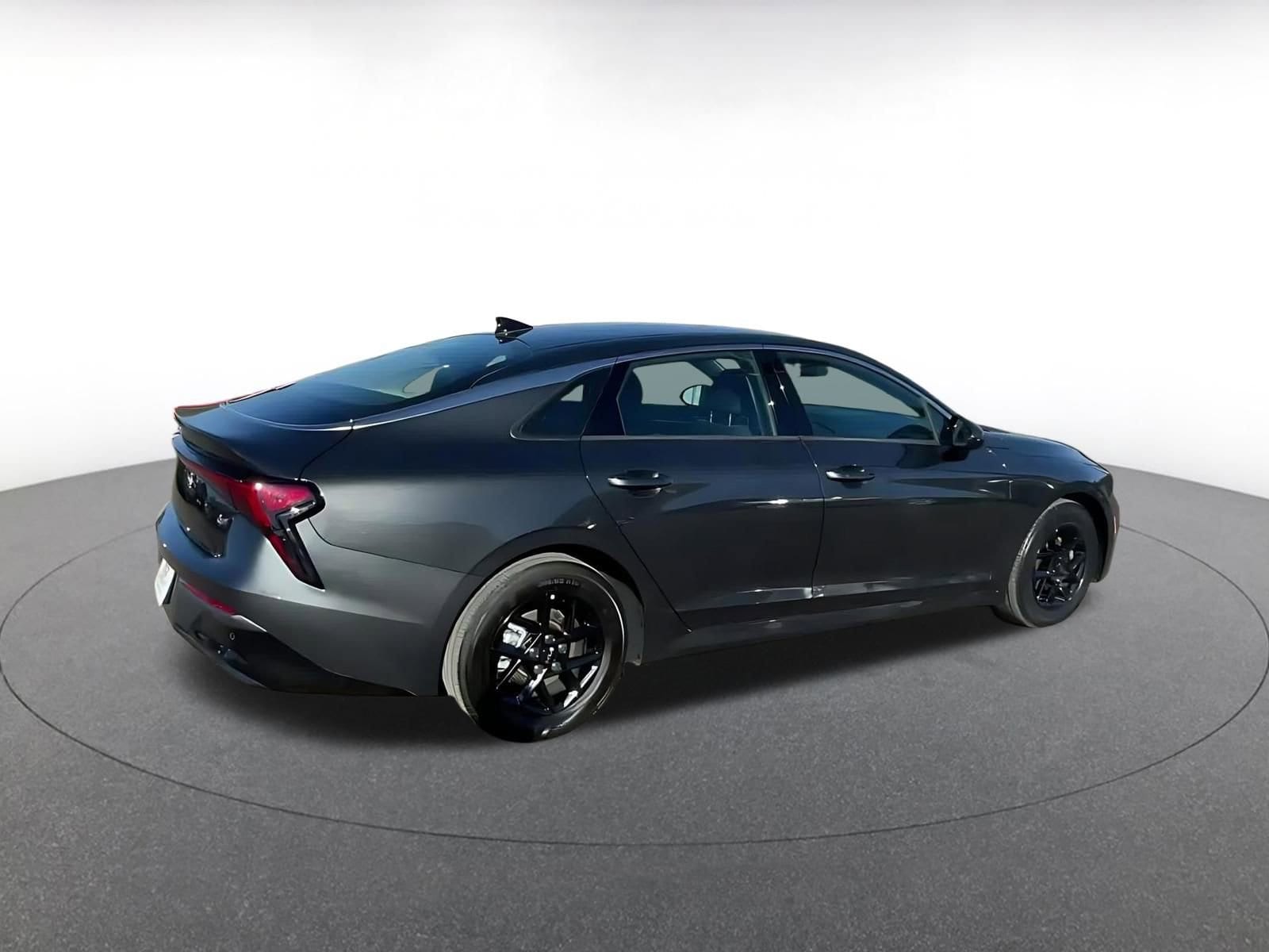 Thumbnail: 2025 Kia K5 - 14