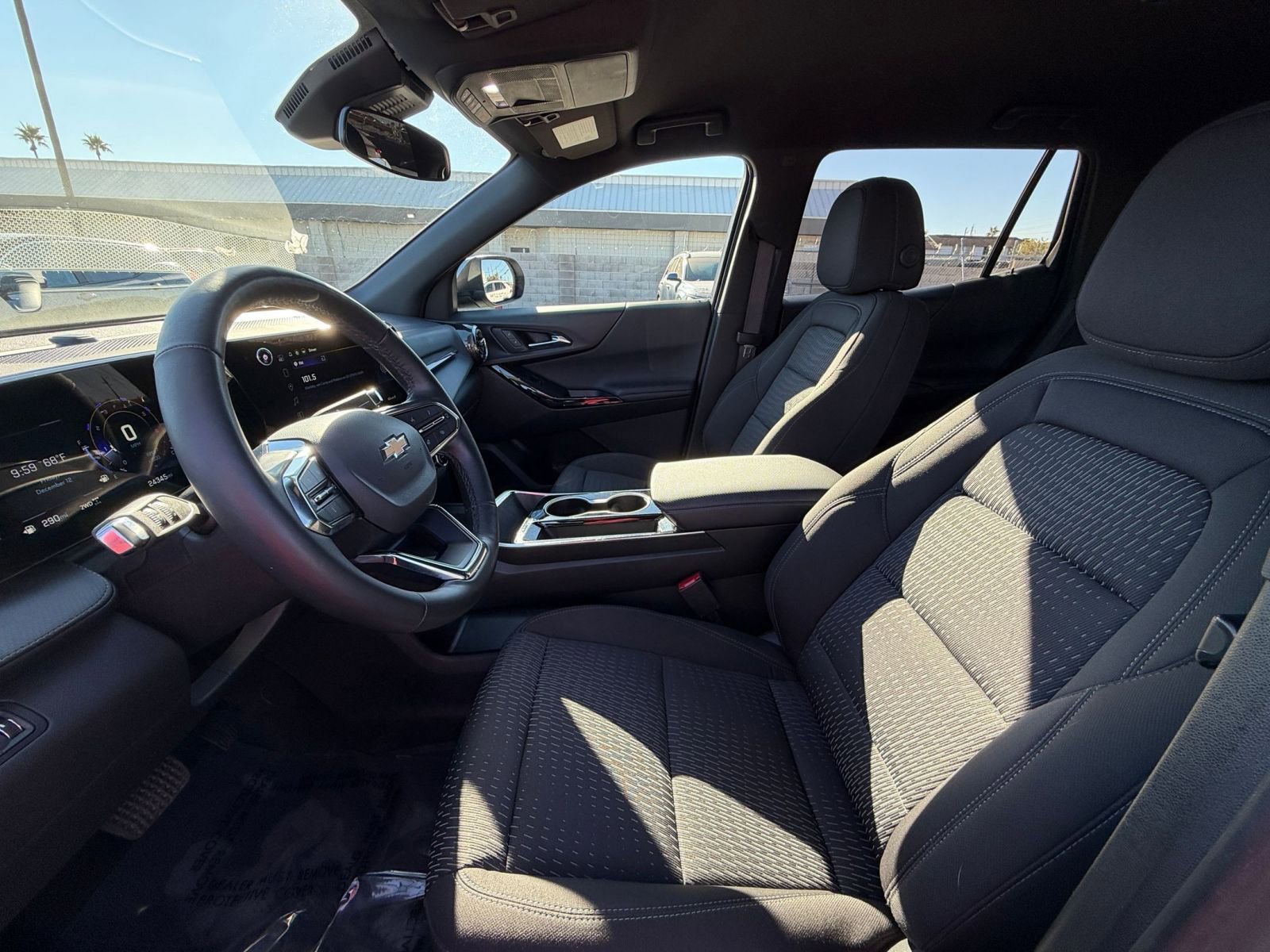 Thumbnail: 2025 Chevrolet Equinox - 24