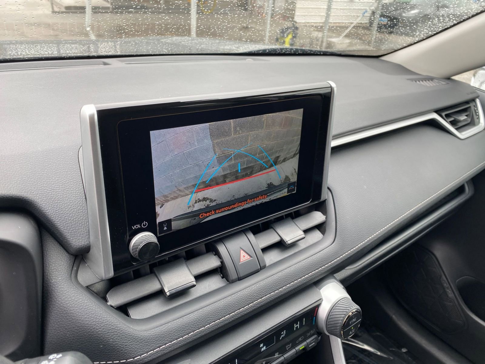 Thumbnail: 2025 Toyota RAV4 - 24