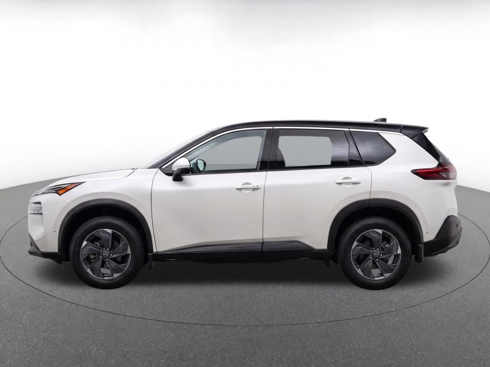 Thumbnail: 2025 Nissan Rogue - 4