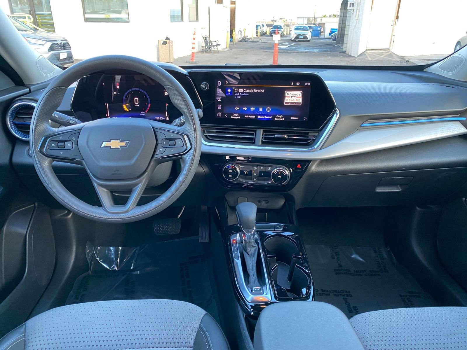 Thumbnail: 2025 Chevrolet Trax - 33